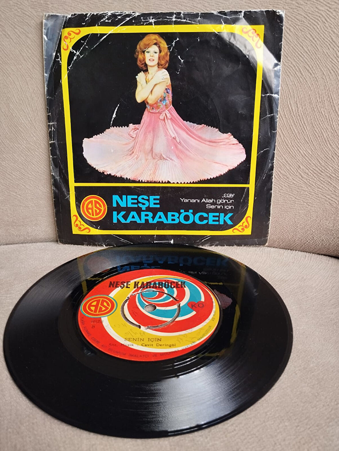 Neşe Karaböcek – Yananı Allah Görür / Senin İçin -  Türkiye Basım  45 lik Plak