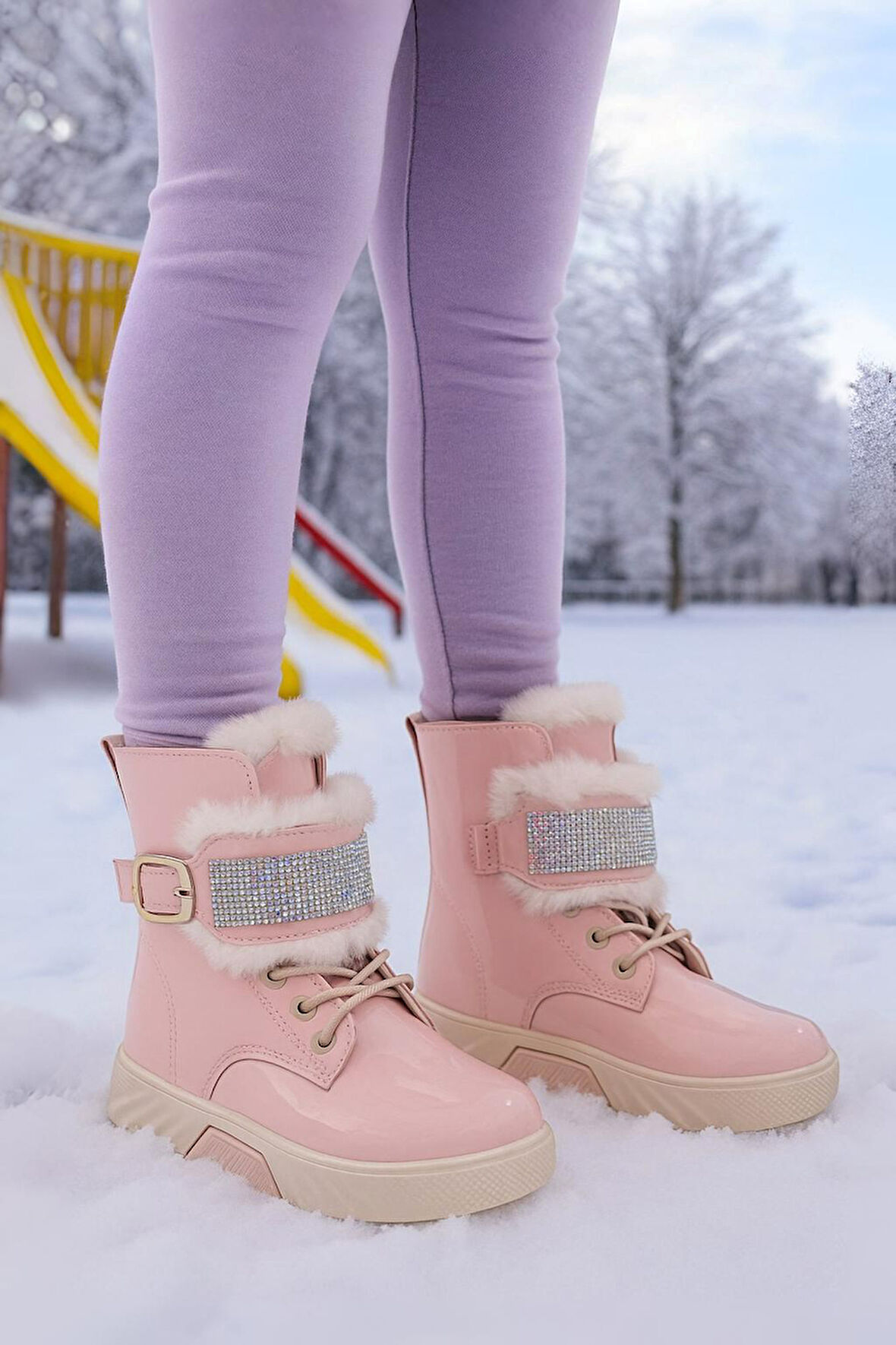 Günlük Kız Çocuk  Rugan Bot Fermuarlı  Lastik Bağcıklı Kürk ve Taş Detaylı Kaymaz Taban Bootie 391