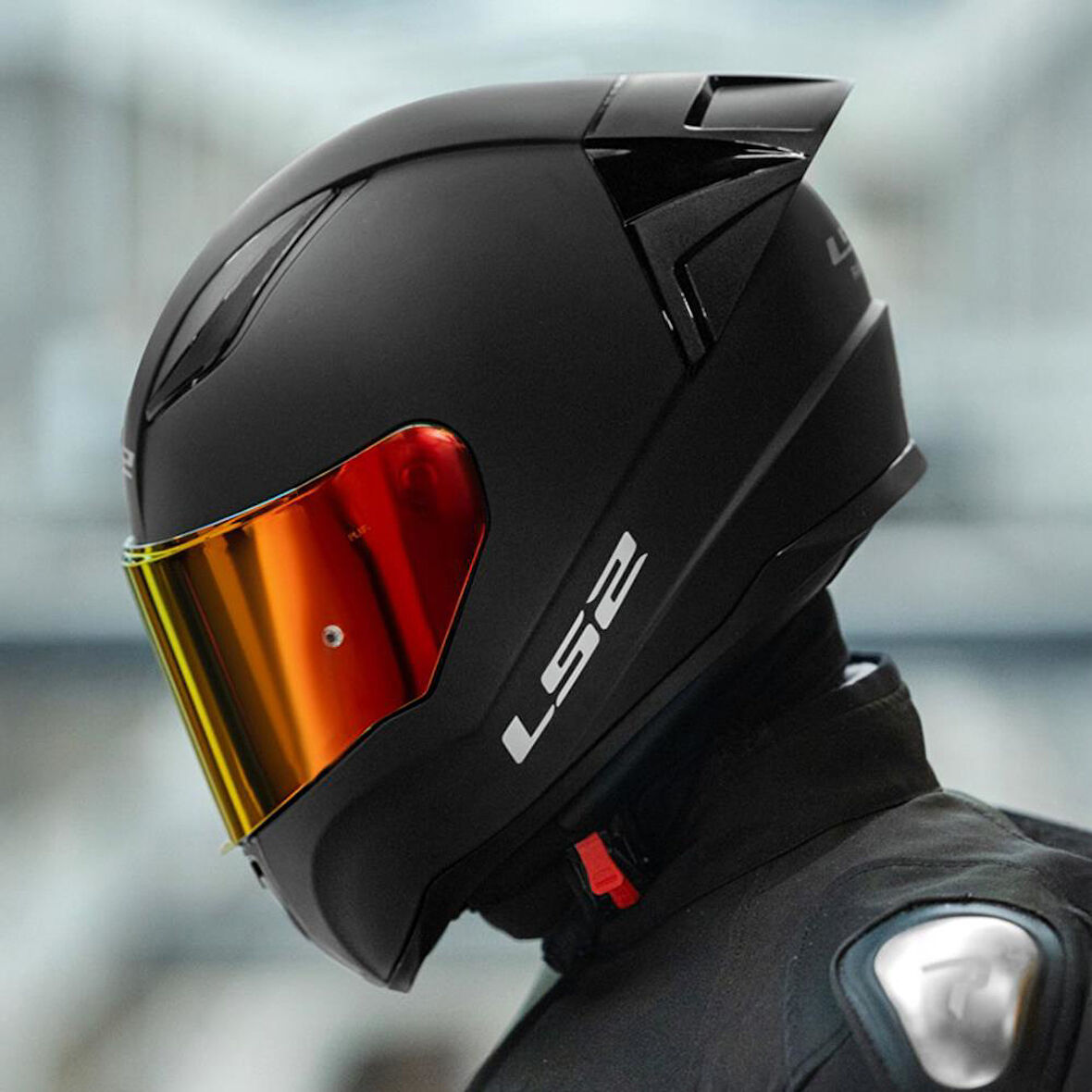 LS2 RAPID 2 R MAT SİYAH MOTOSİKLET KASKI IRIDIUM KIRMIZI VE ŞEFFAF VİZÖR + SPOİLER