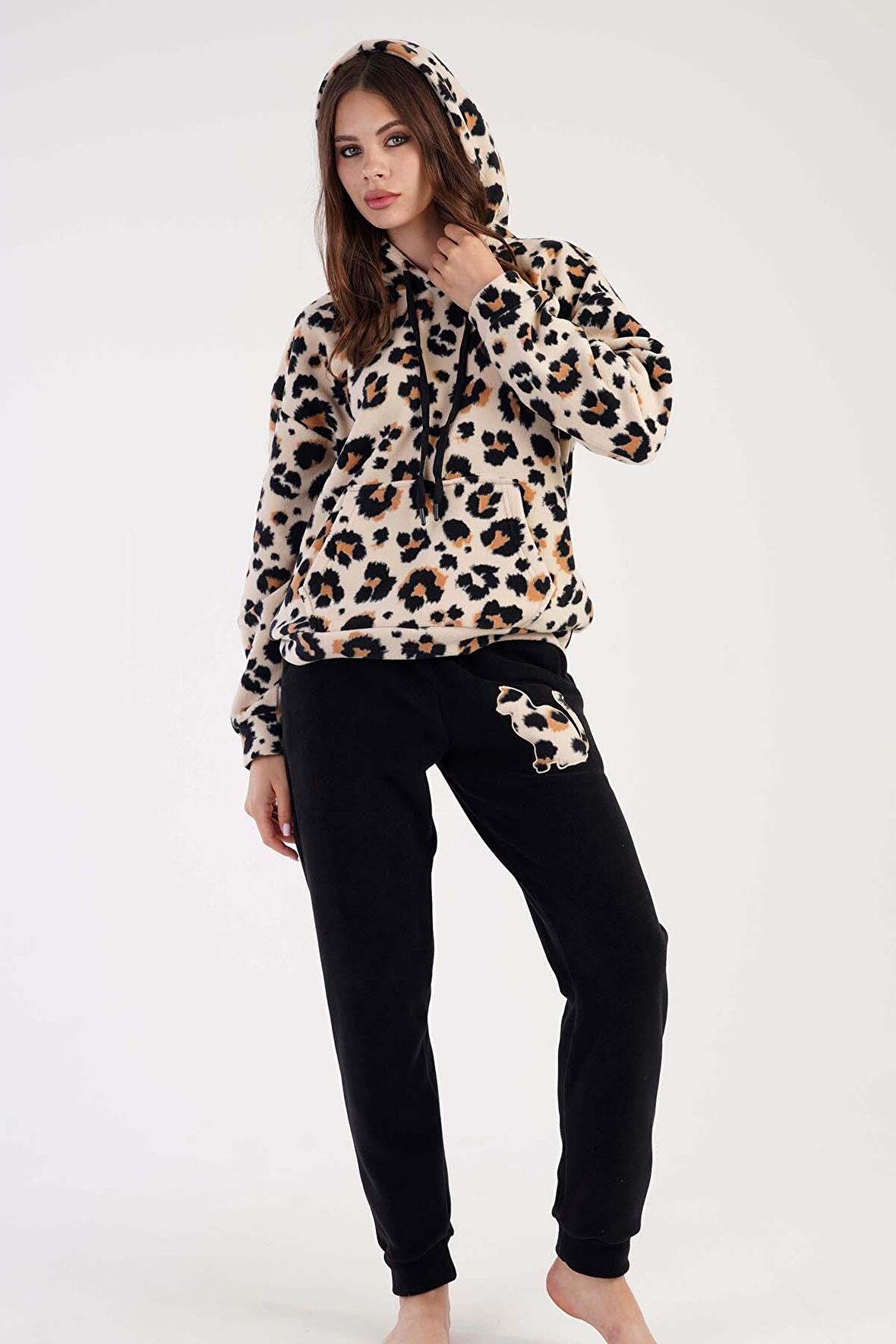 Kadın Uzun Kol Leopar Polar Bej Pijama Takımı C3T0N3O165