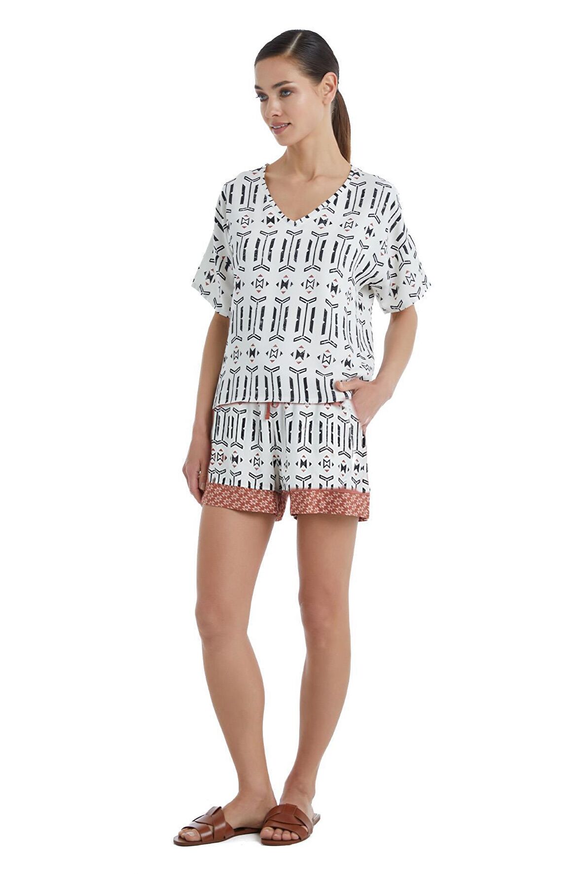 Kadın Kısa Kol Şortlu Baskılı Pijama Takımı C4T8N3O15-