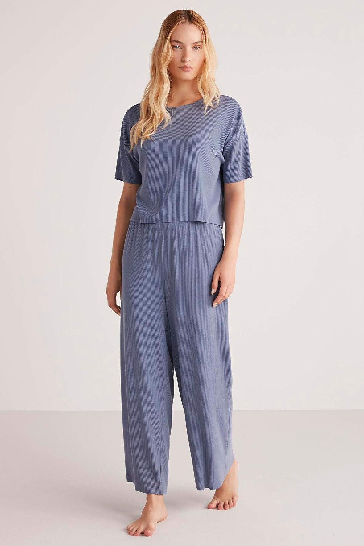 Kadın Kısa Kol İndigo Pijama Takım C7T5N4O9