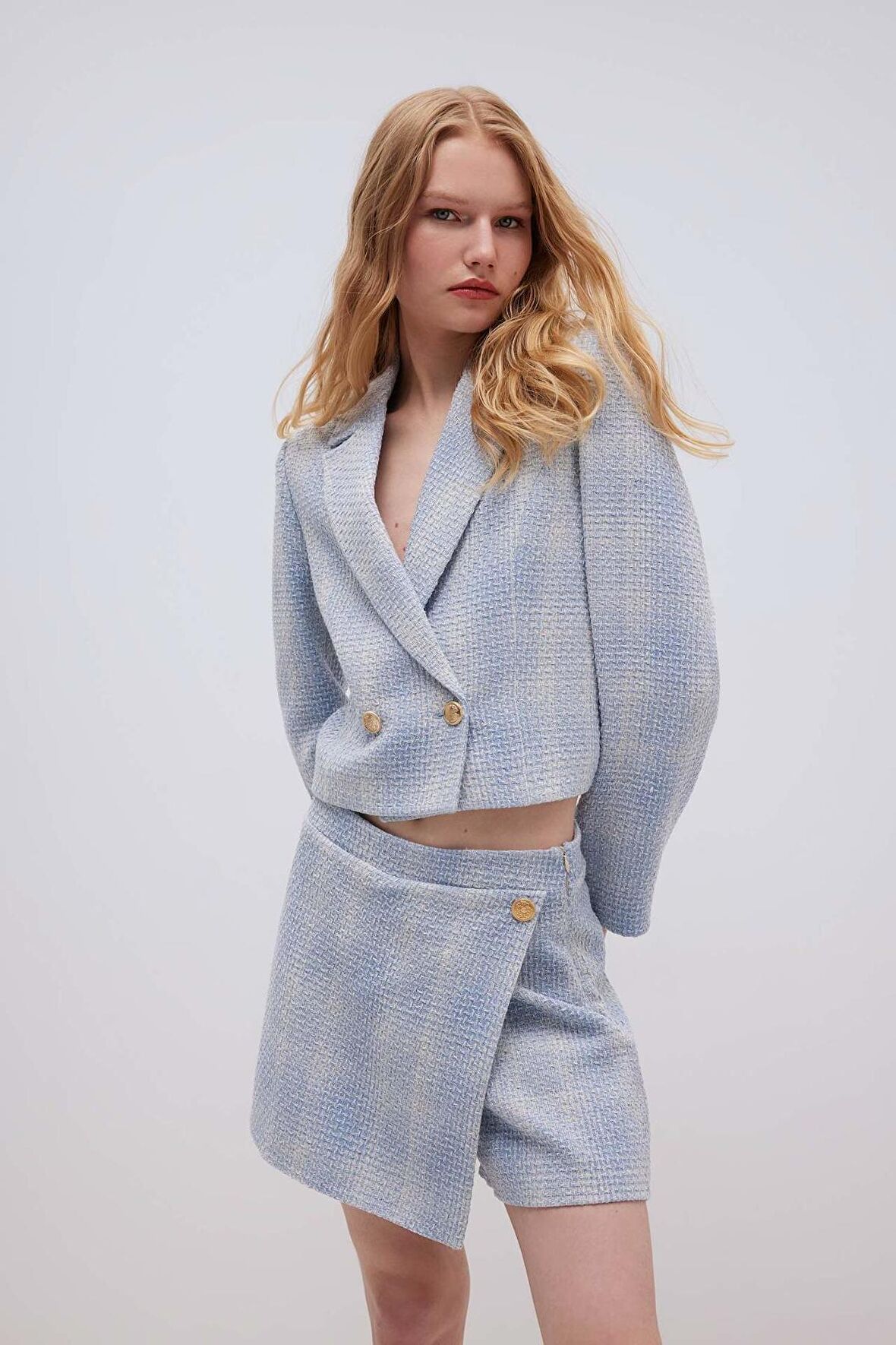 DeFacto Ceket Yaka Düğmeli Tweed Kısa Blazer Ceket C5237AX24SMBE503