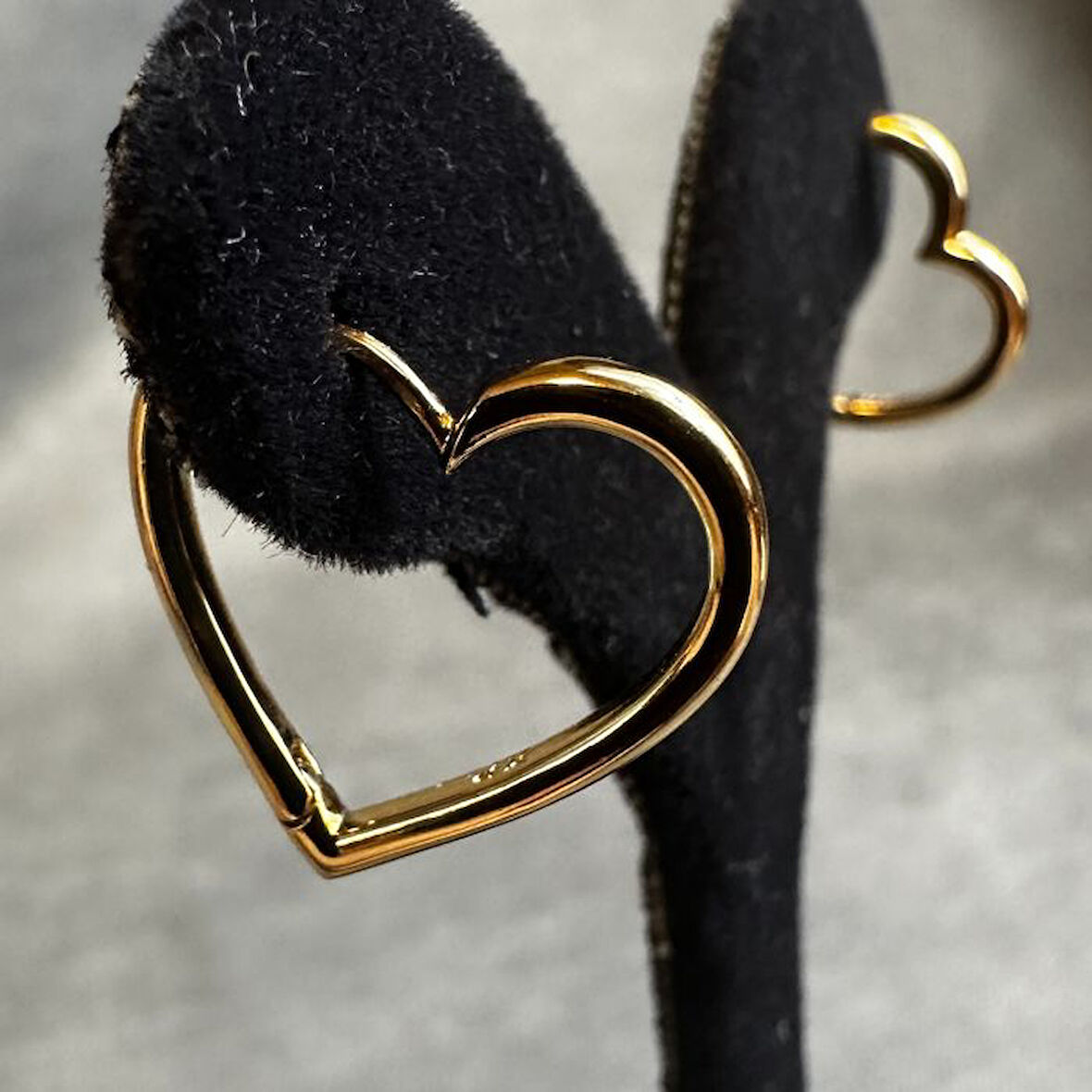 Uretti - İREM 3914 8344 Zarif Model Kalp Küpe