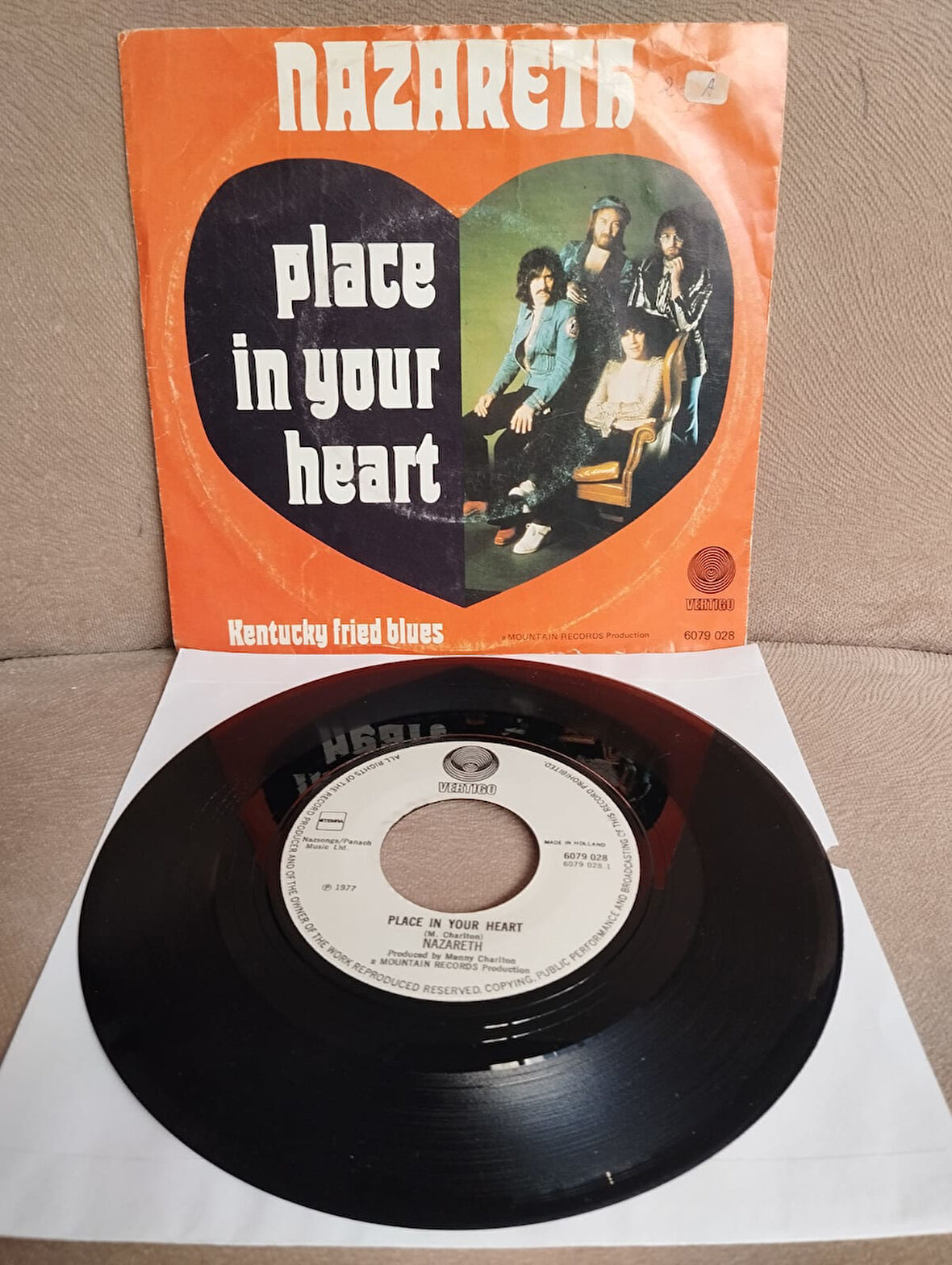 Nazareth   – Place In Your Heart -  1977  Hollanda Basım  45 lik Plak