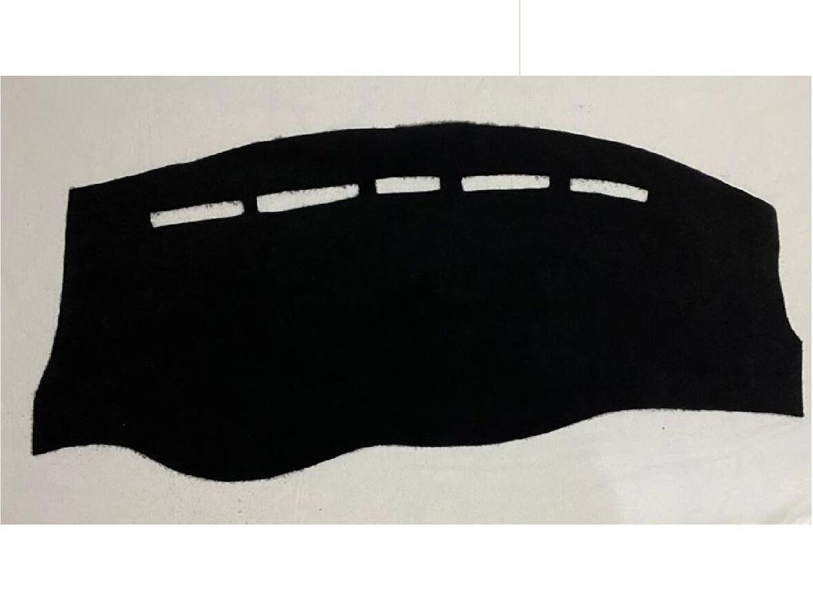 TOYOTA COROLLA 2003-2006 ARASI 3 BOYUTLU VİP DERİ TORPİDO KORUYUCU