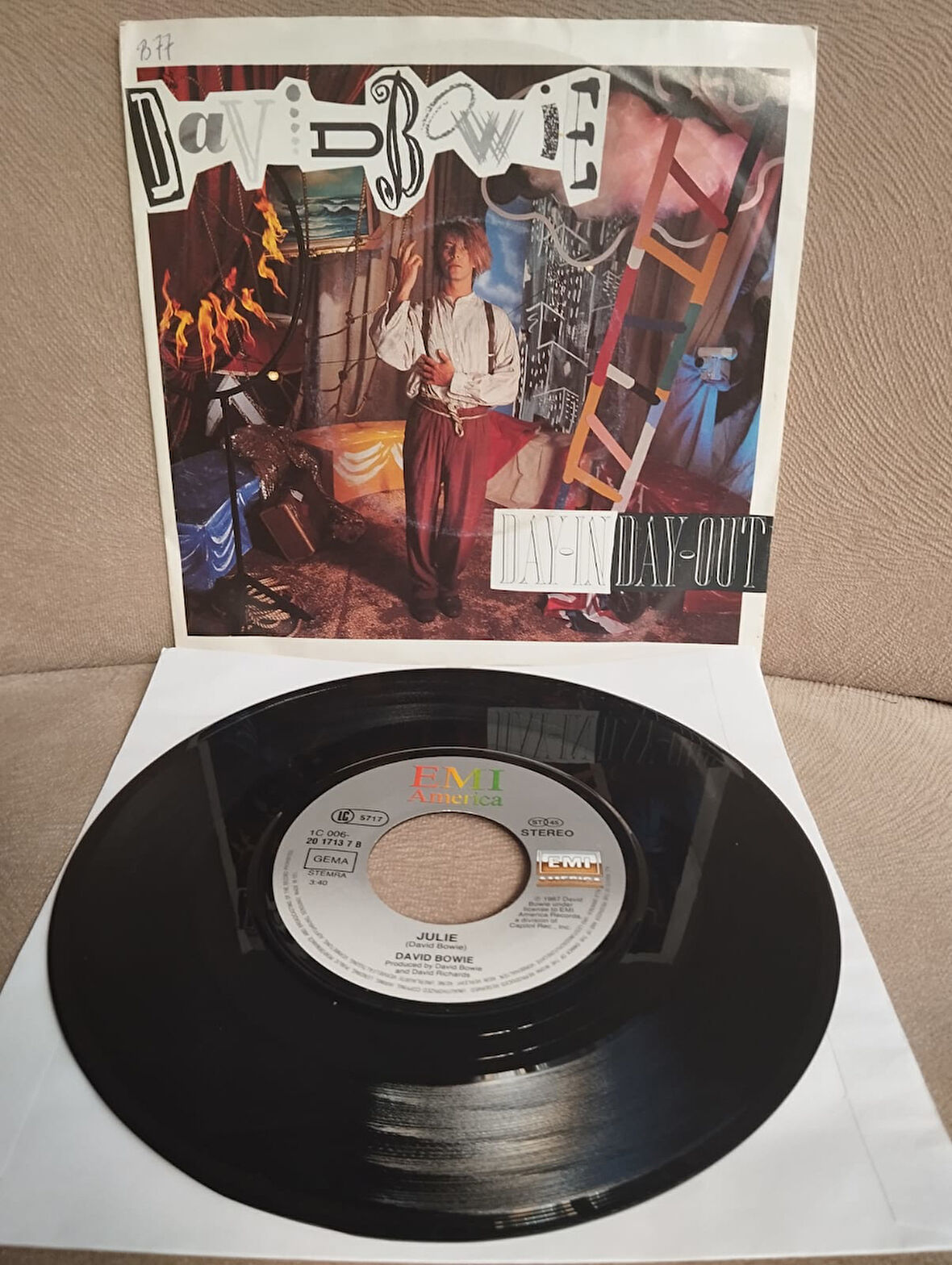 David Bowie – Day-In Day-Out  - 1987  Almanya Basım 45 lik Plak