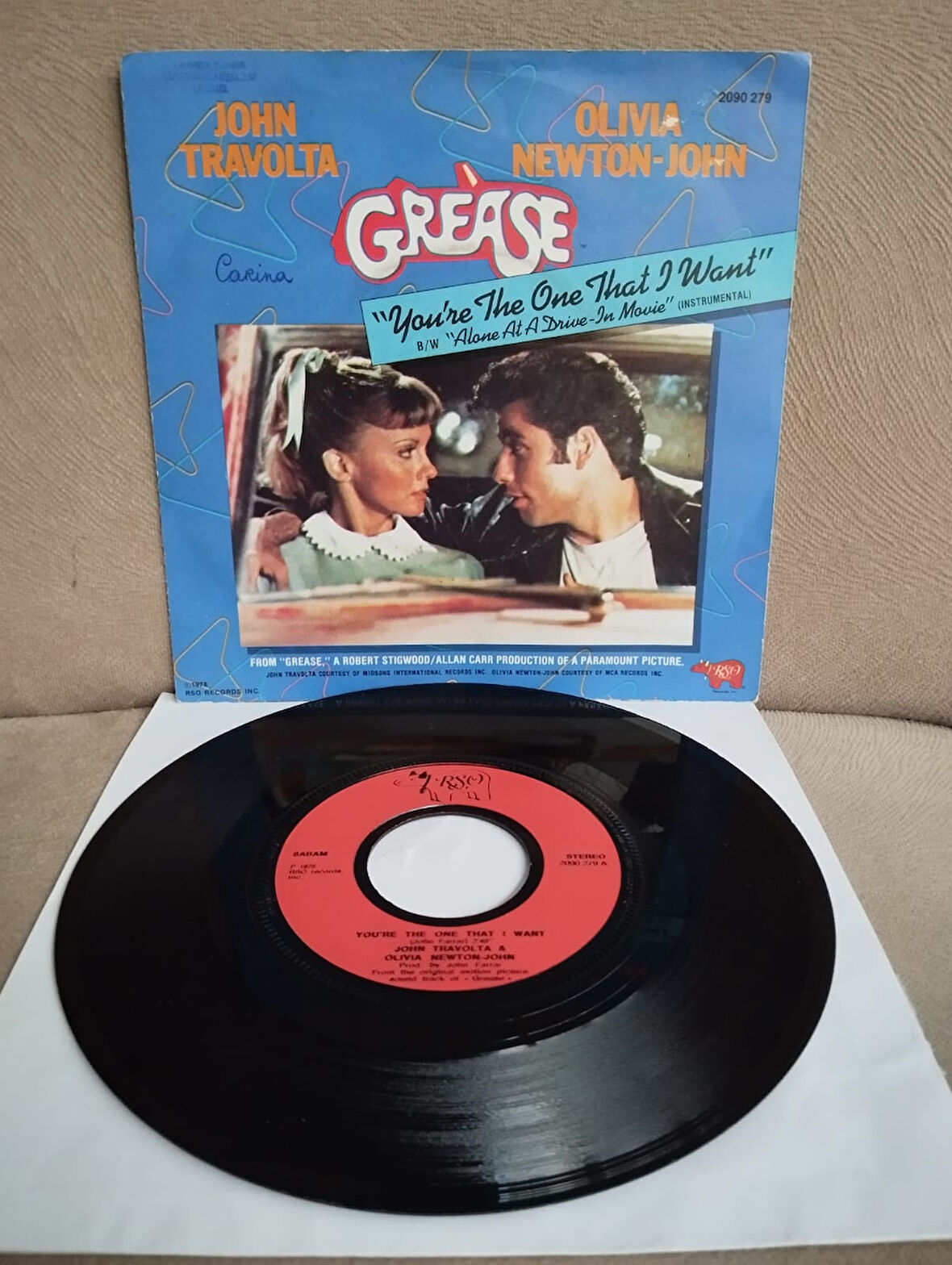 GREASE SOUNDTRACK - YOU’RE THE ONE THAT I WANT - 1978 BELÇİKA  BASIM 45 LİK PLAK