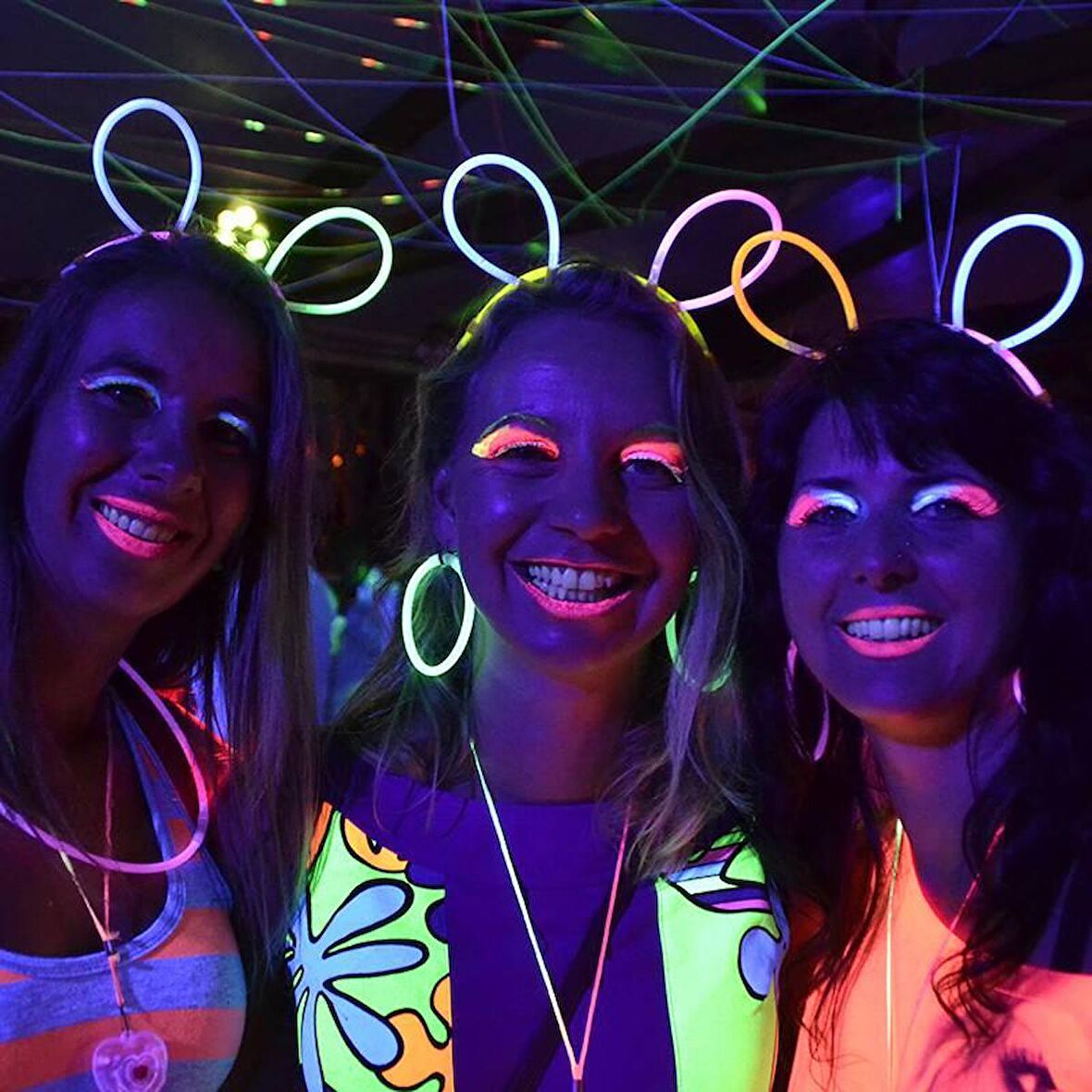 Karanlıkta Parlayan Fosforlu Glow Stick Taç Fosforlu Renkli Taç 6 Adet (3984)
