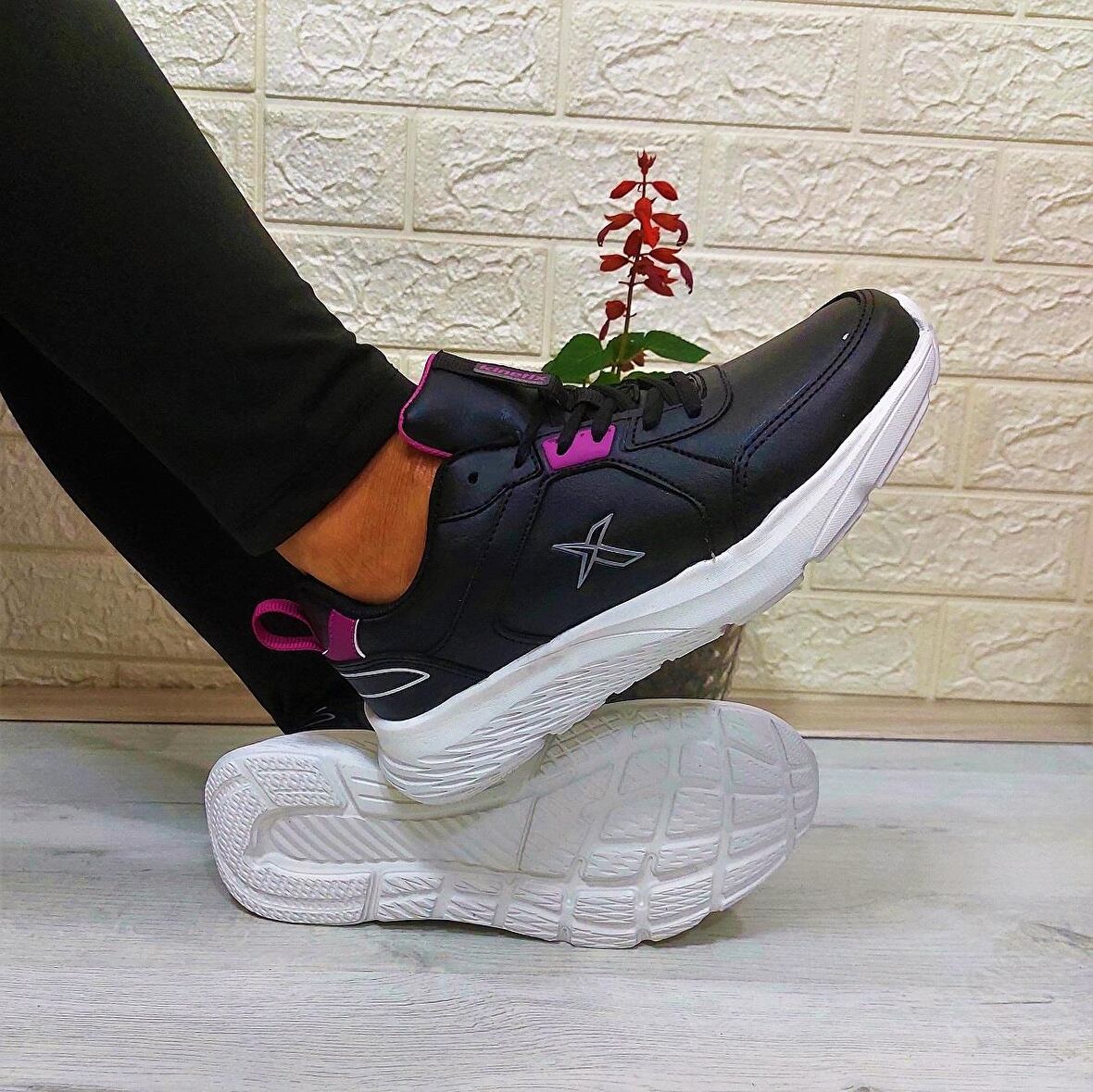 Kinetix Optımo Pu Siyah Fuspetli Comfort Atom Kadın Spor Ayakkabı