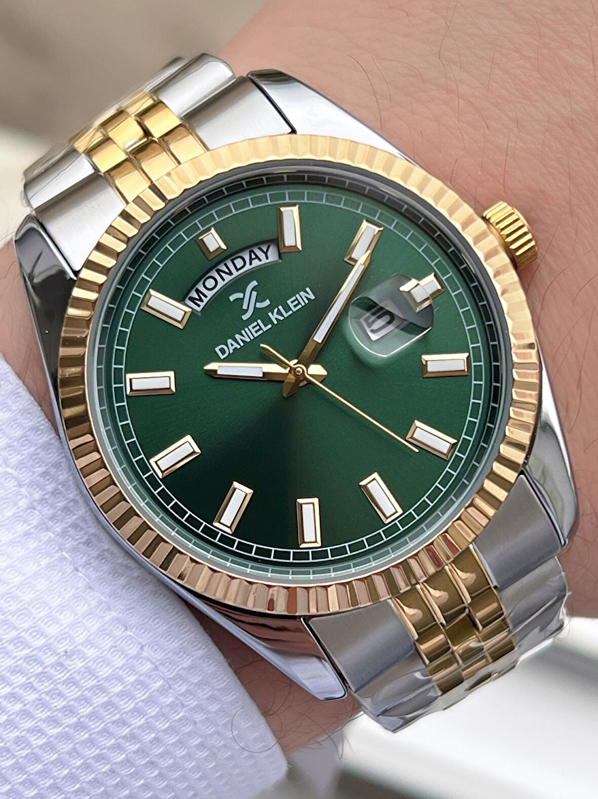 Daniel Klein Takvimli Kadran Rolex Kasa 30 Mt Suya Dayanıklı 2 Yıl Garantili Erkek Kol Saati 10010F5