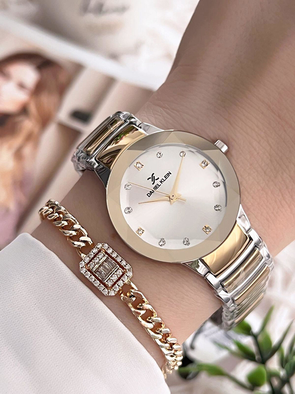 Daniel Klein Çelik Kordon 30 Mt Suya Dayanıklı Kadın Kol Saati+Bileklik BFG.10788.X4S