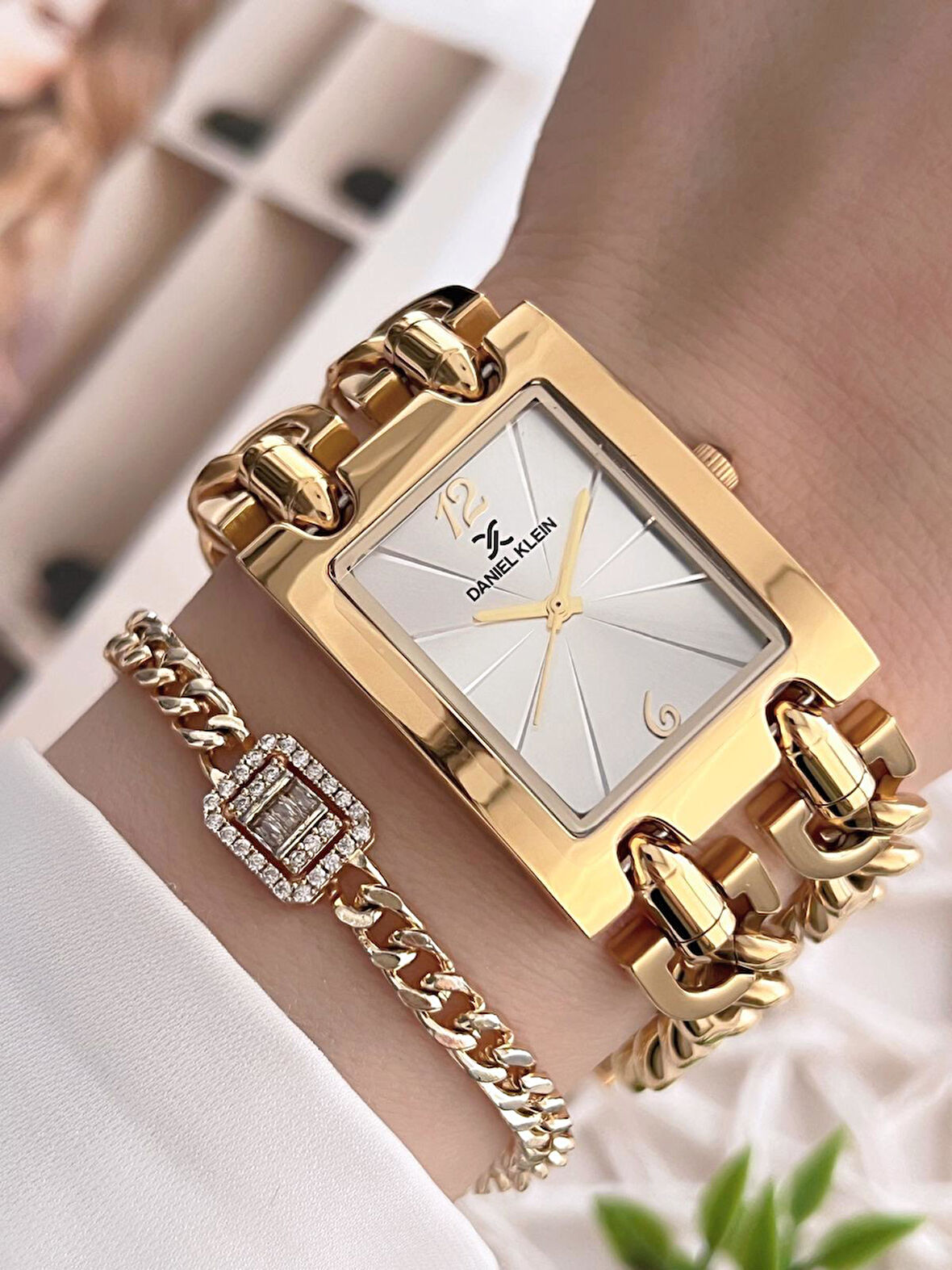 Daniel Klein Çelik Zincir Tasarım Kordonlu 30 Mt Suya Dayanıklı Kadın Kol Saati+Bileklik B.10036.S2