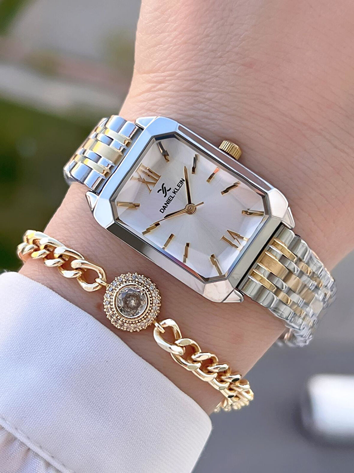 Daniel Klein Çelik Kordon 2 Yıl Garantili 3 Atm Suya Dayanıklı+Bileklik Kadın Kol Saat BFG.10806.4