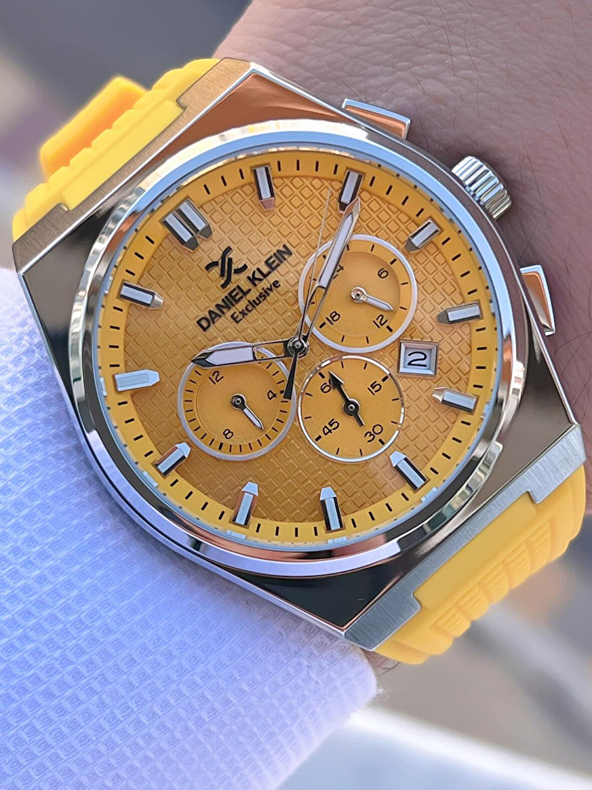 Daniel Klein Silikon Kordon İç Fonksiyonları Aktif 2 Yıl Garantili Erkek Kol Saati FG.DK10676.7