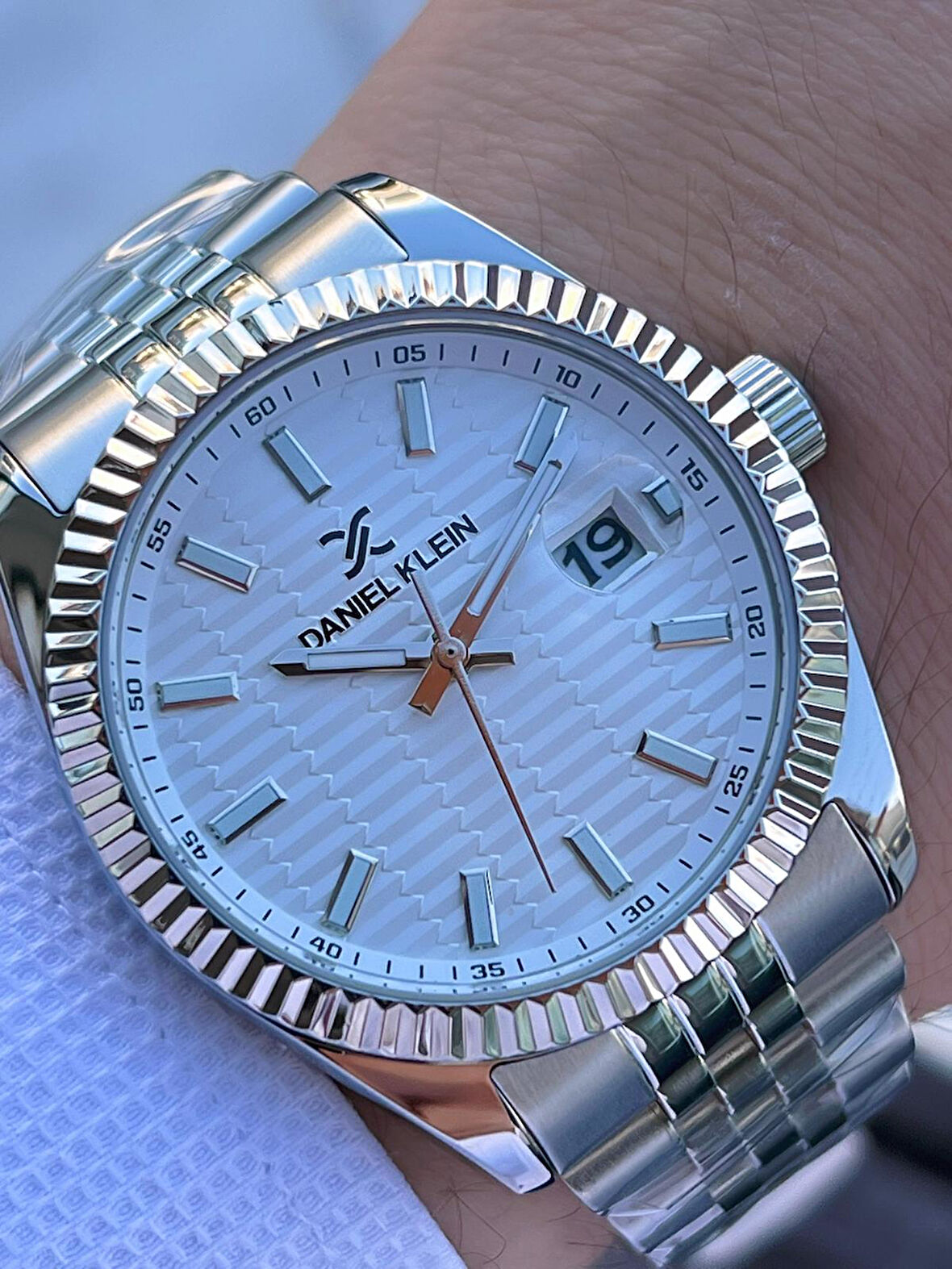 Daniel Klein Takvimli Kadran Rolex Kasa 30 Mt Suya Dayanıklı 2 Yıl Garantili Erkek Kol Saati FG.DK13985.8