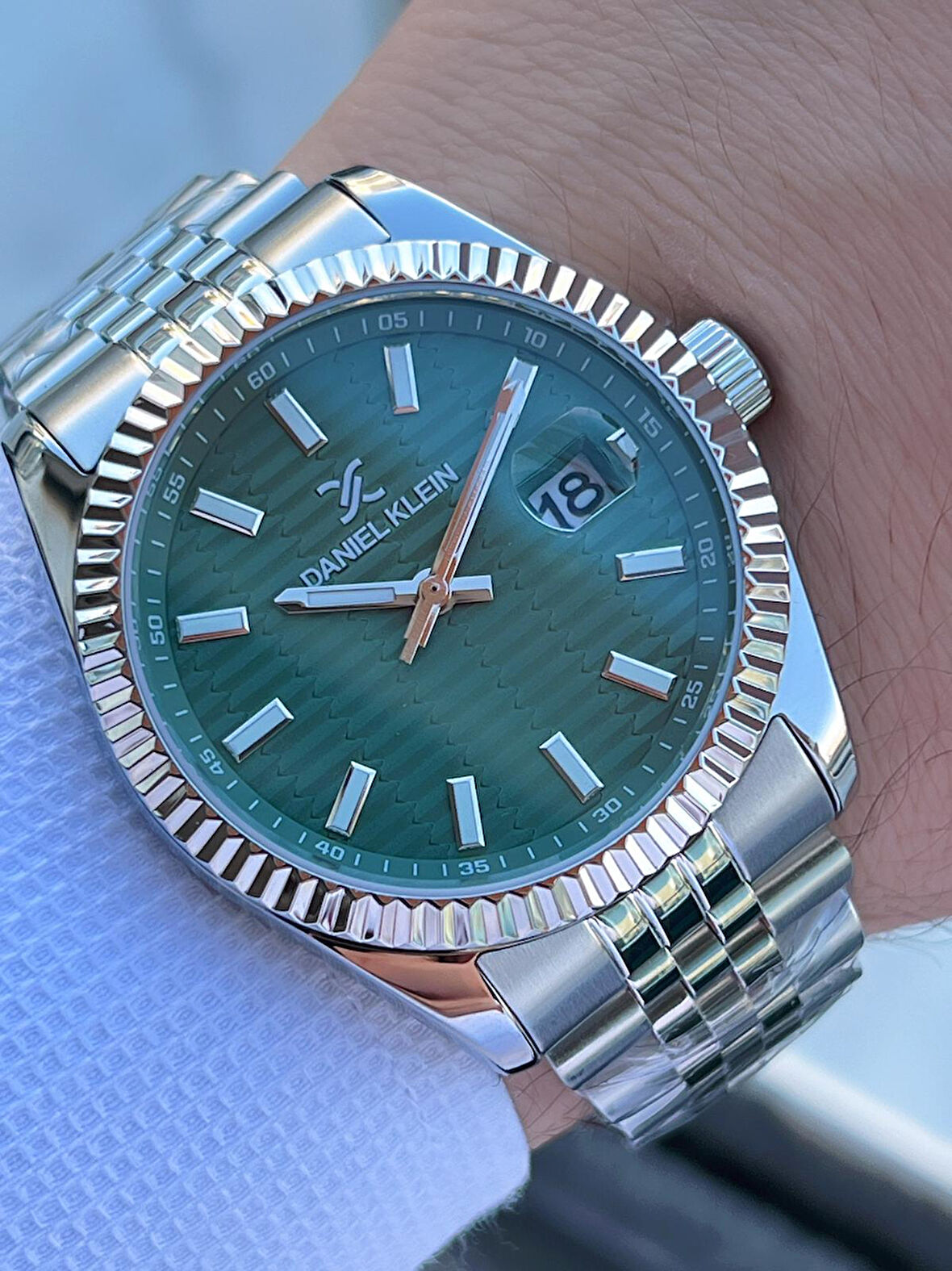 Daniel Klein Takvimli Kadran Rolex Kasa 30 Mt Suya Dayanıklı 2 Yıl Garantili Erkek Kol Saati FG.DK13985.3