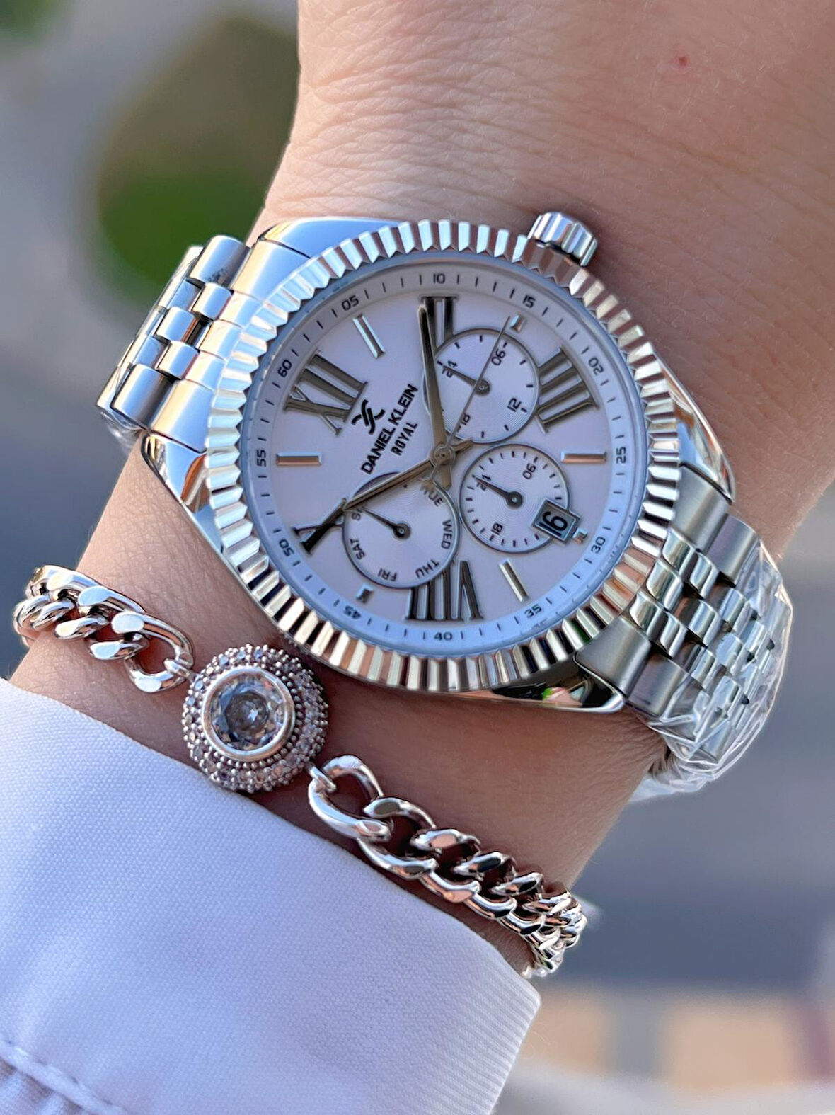 Daniel Klein Çelik Kordon 30 Mt Suya Dayanıklı Kadın Kol Saati+Bileklik BYN.10877.M1