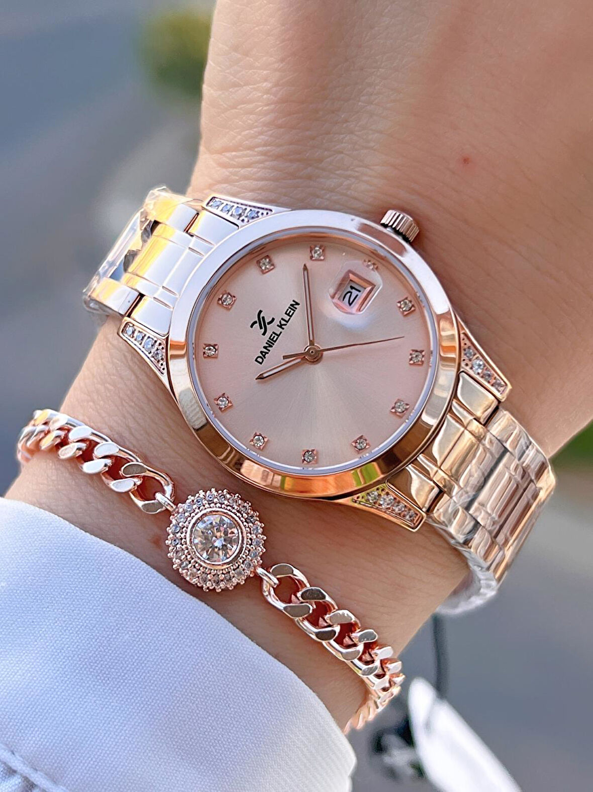 Daniel Klein Çelik Kordon 30 Mt Suya Dayanıklı Kadın Kol Saati+Bileklik BYN.13782.5