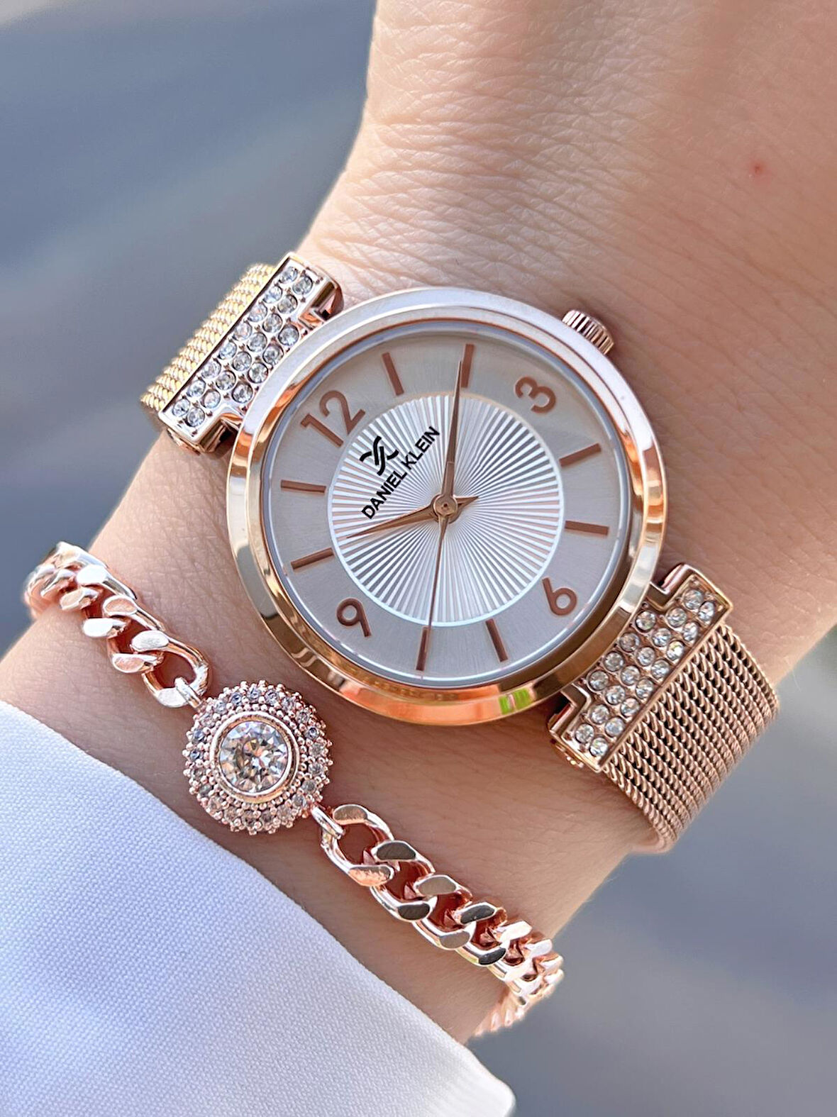 Daniel Klein Çelik Kordon 30 Mt Suya Dayanıklı Kadın Kol Saati+Bileklik BYN.13966.5