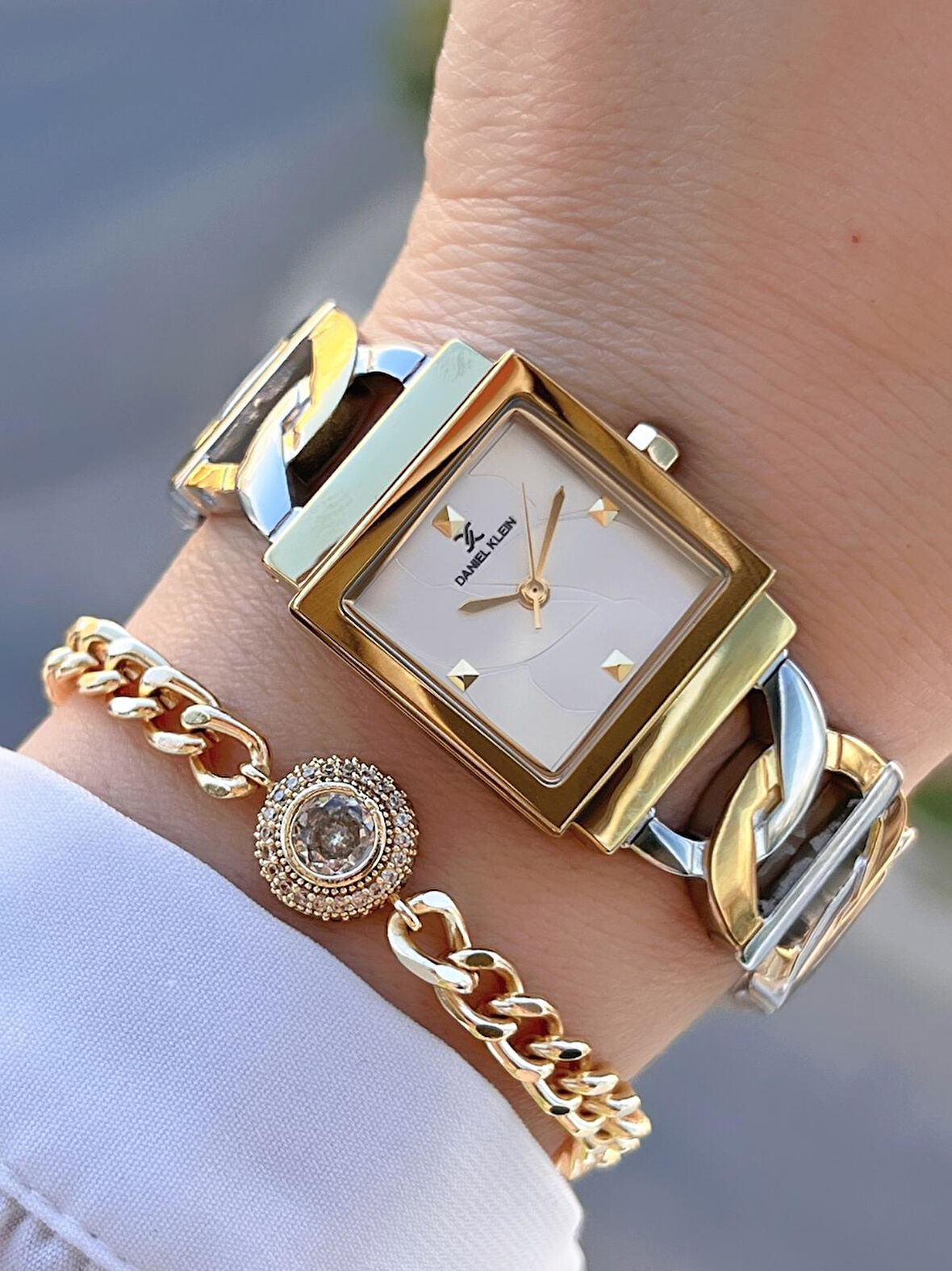 Daniel Klein Çelik Kordon 30 Mt Suya Dayanıklı 2 Yıl Garantili Kadın Kol Saati+Bileklik BYN.13959.7