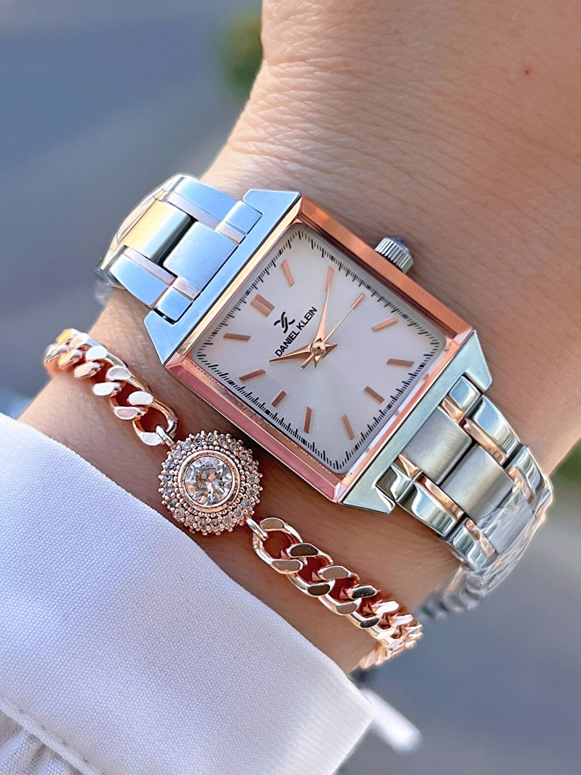 Daniel Klein Çelik Kordon 30 Mt Suya Dayanıklı 2 Yıl Garantili Kadın Kol Saati+Bileklik BYN.10816.7