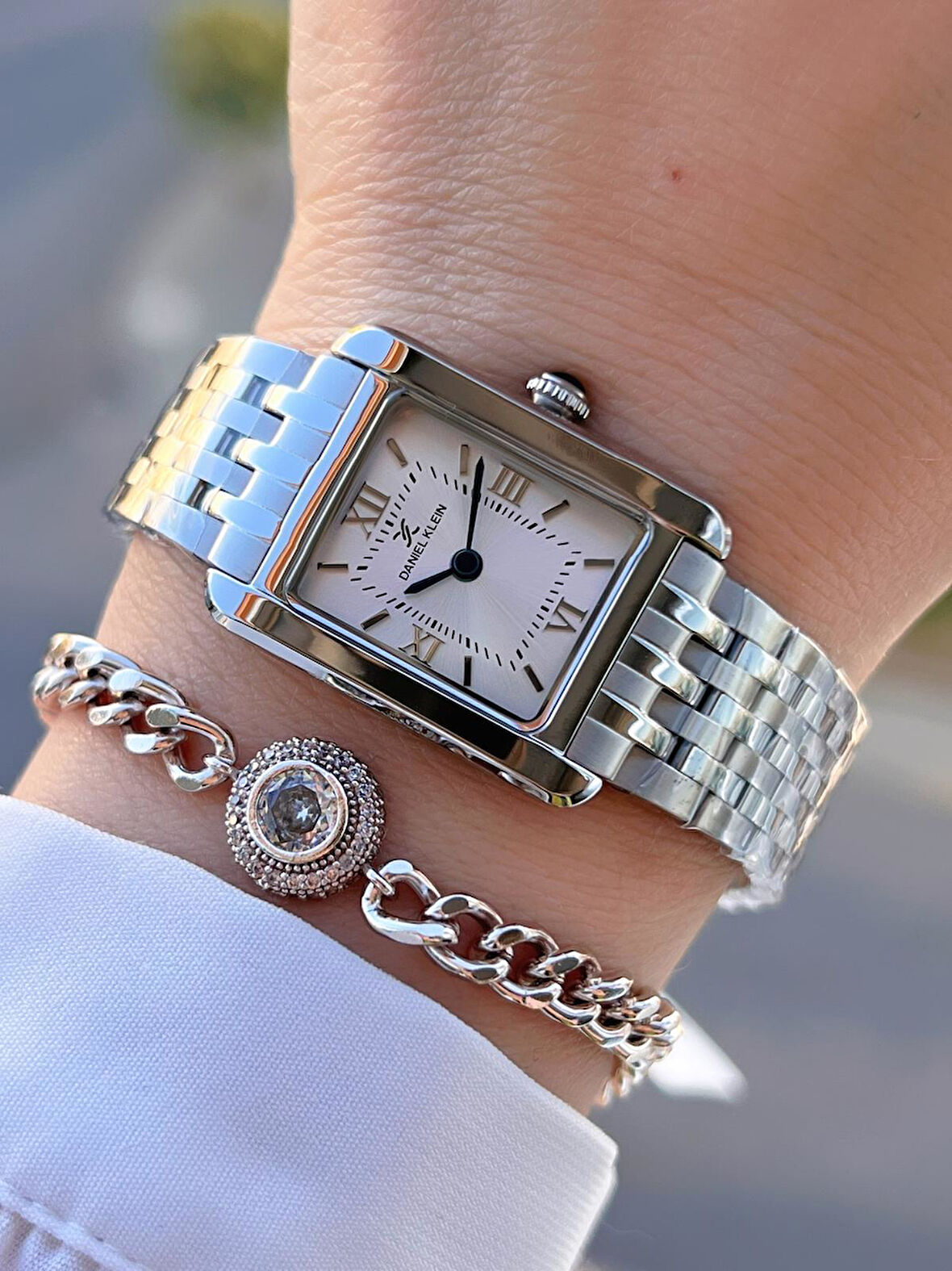 Daniel Klein Çelik Kordon 30 Mt Suya Dayanıklı 2 Yıl Garantili Kadın Kol Saati+Bileklik BYN.10837.1