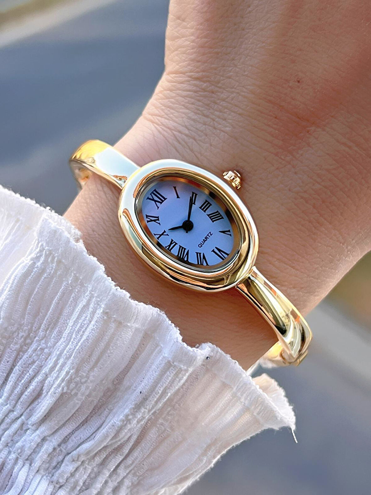 Coliseum Çelik Kordon Cartier Model Elips (Oval) Tasarım Kadın Kol Saati FG.CRT.006