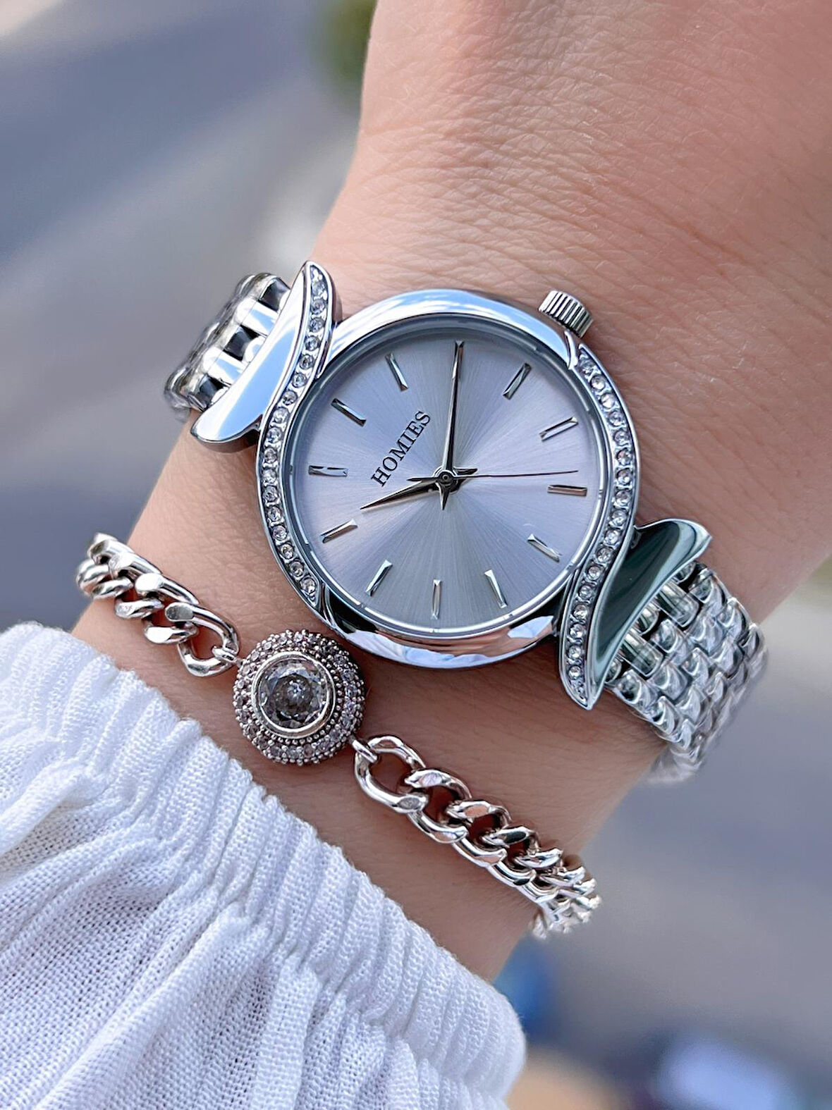 Homies Çelik Kordon 2 Yıl Garantili 30 Mt Suya Dayanıklı Kadın Kol Saati+Bileklik HM.B60S01.1