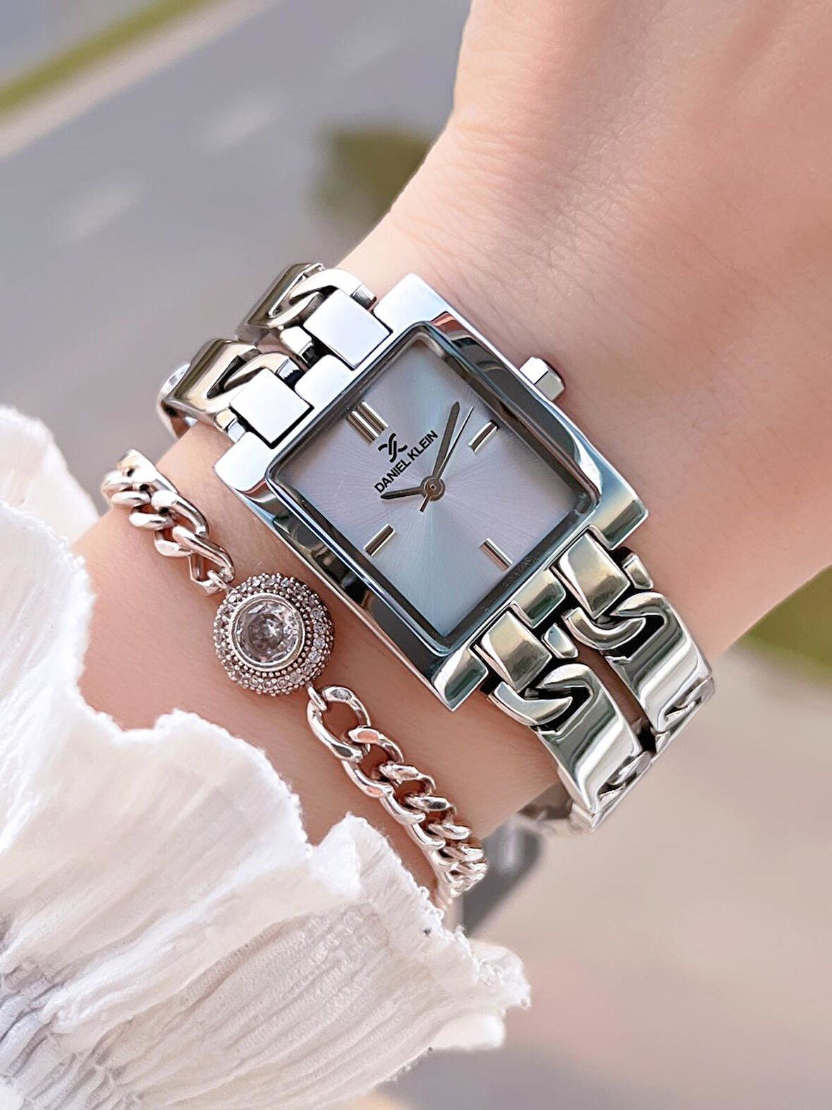 Daniel Klein Çelik Kordon 30 Mt Suya Dayanıklı Kadın Kol Saati+Bileklik BF.GF.10821.1