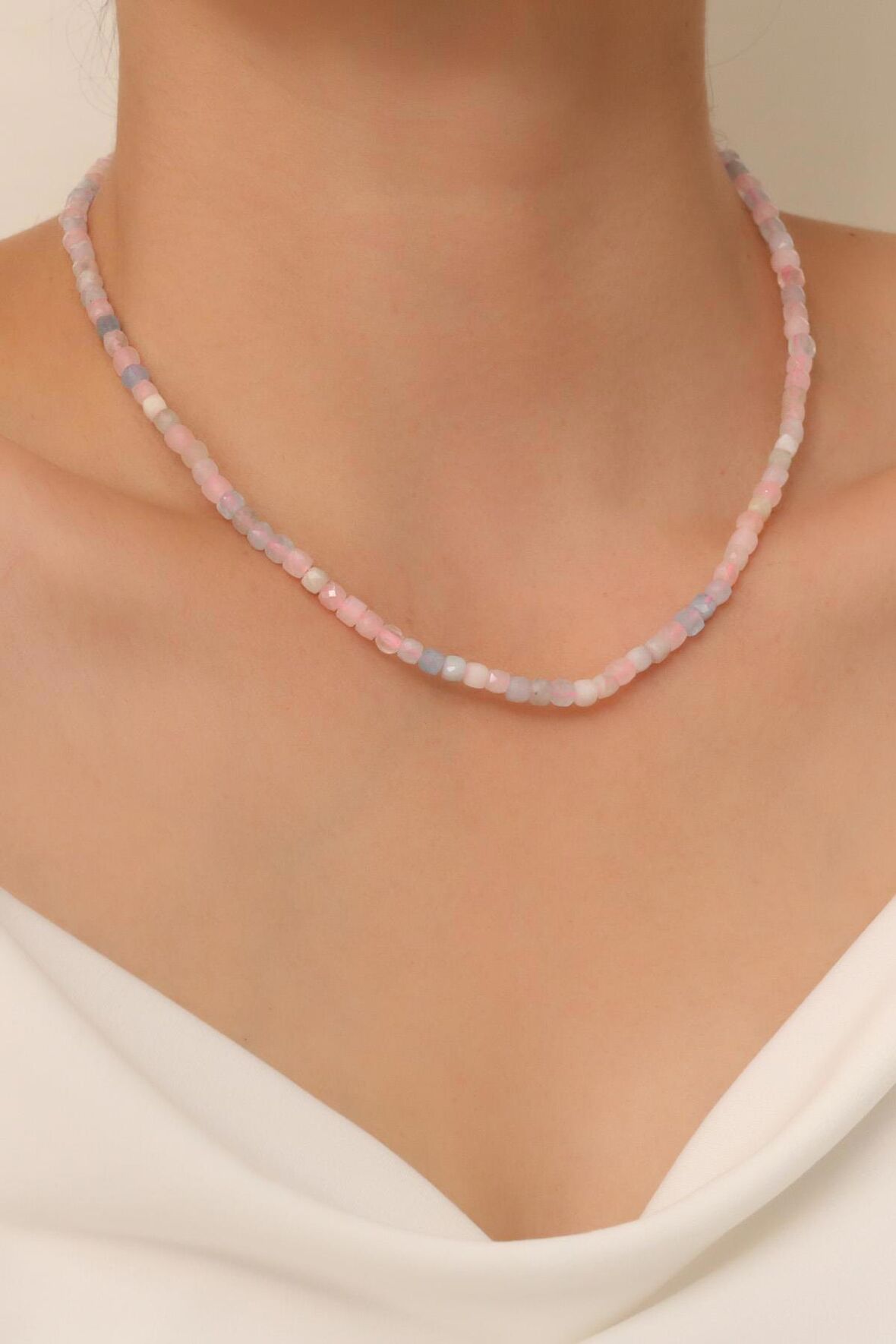 Morganit Taşı Kolye