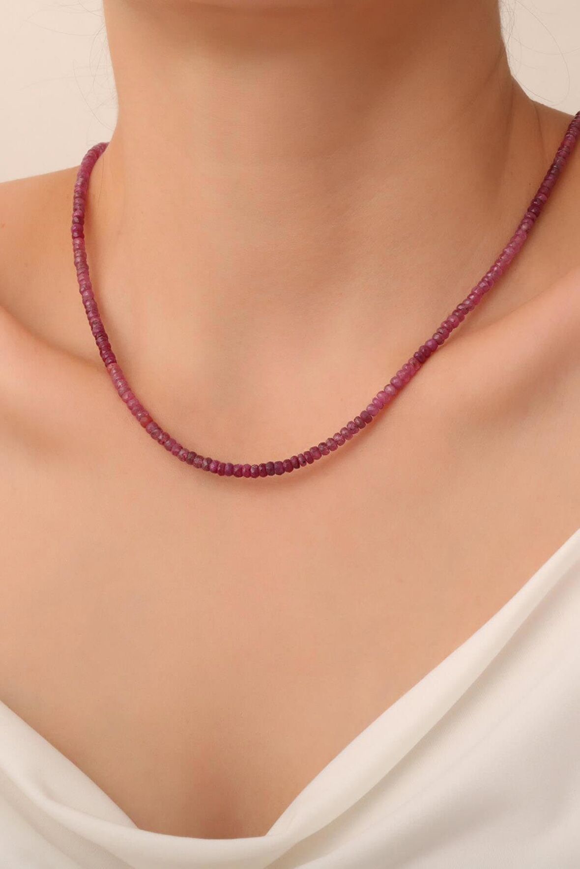 Yakut Taşı Kolye (925 Ayar Gümüş Aparatlı)