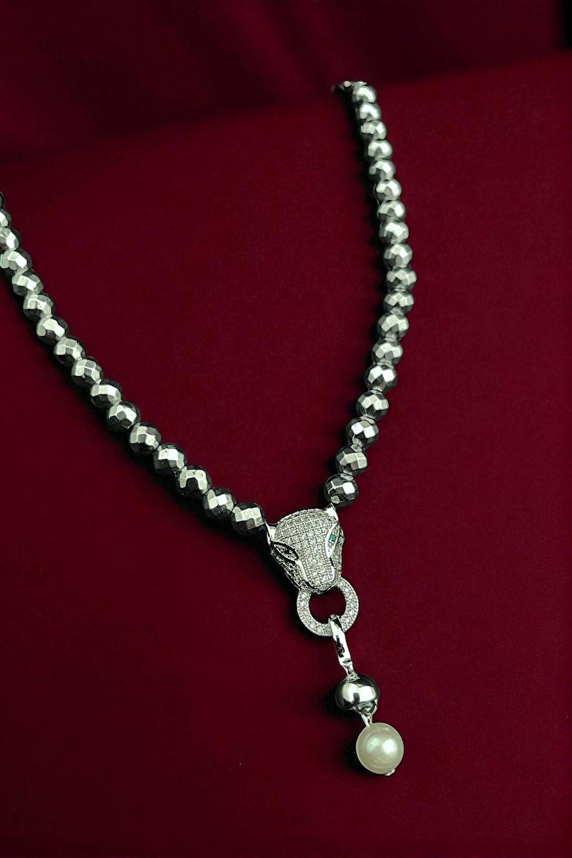 Hematit ve İnci Taşı Kolye