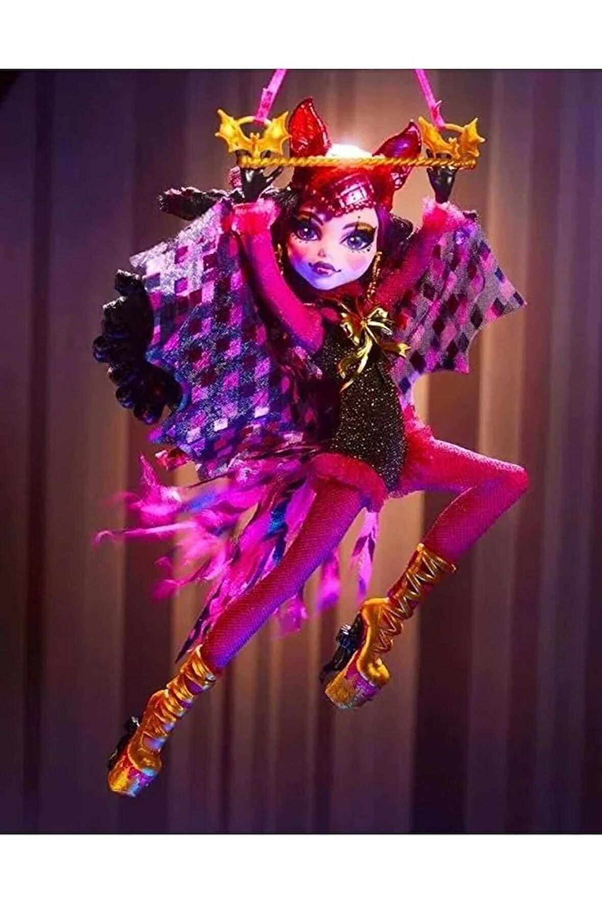 Monster High Freak Du Chic Draculaura Figure