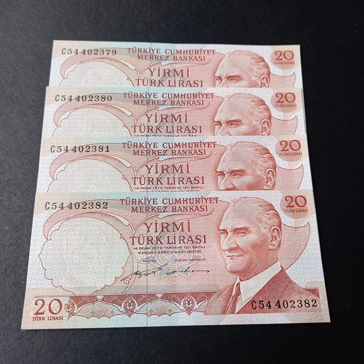 Escoines Koleksiyon 3996367e87c5bc8522 6. Emisyon 20 Türk lirası Seri takipli CA eski kağıt para