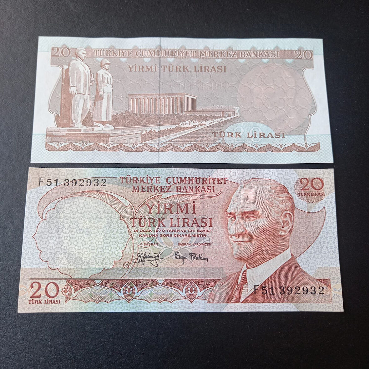 Escoines Koleksiyon 39963685477f59333a 6.Emisyon 3.Tertip F51 Serisi Çil 20Lira Eski kağıt para