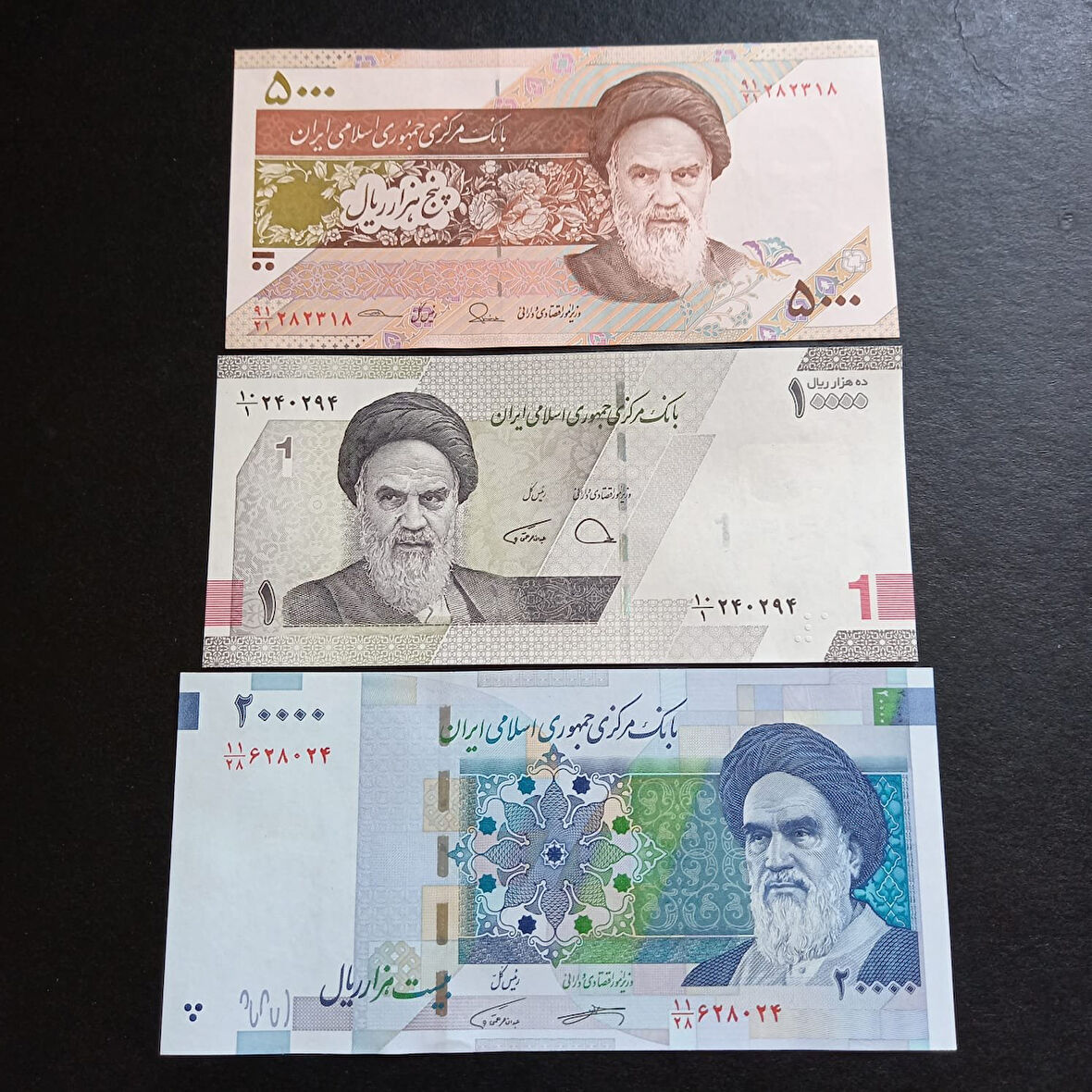 Escoines Koleksiyon 3996368786af45bb2b 5/10/20 Bin Riyal Çil Yabancı Kağıt Para