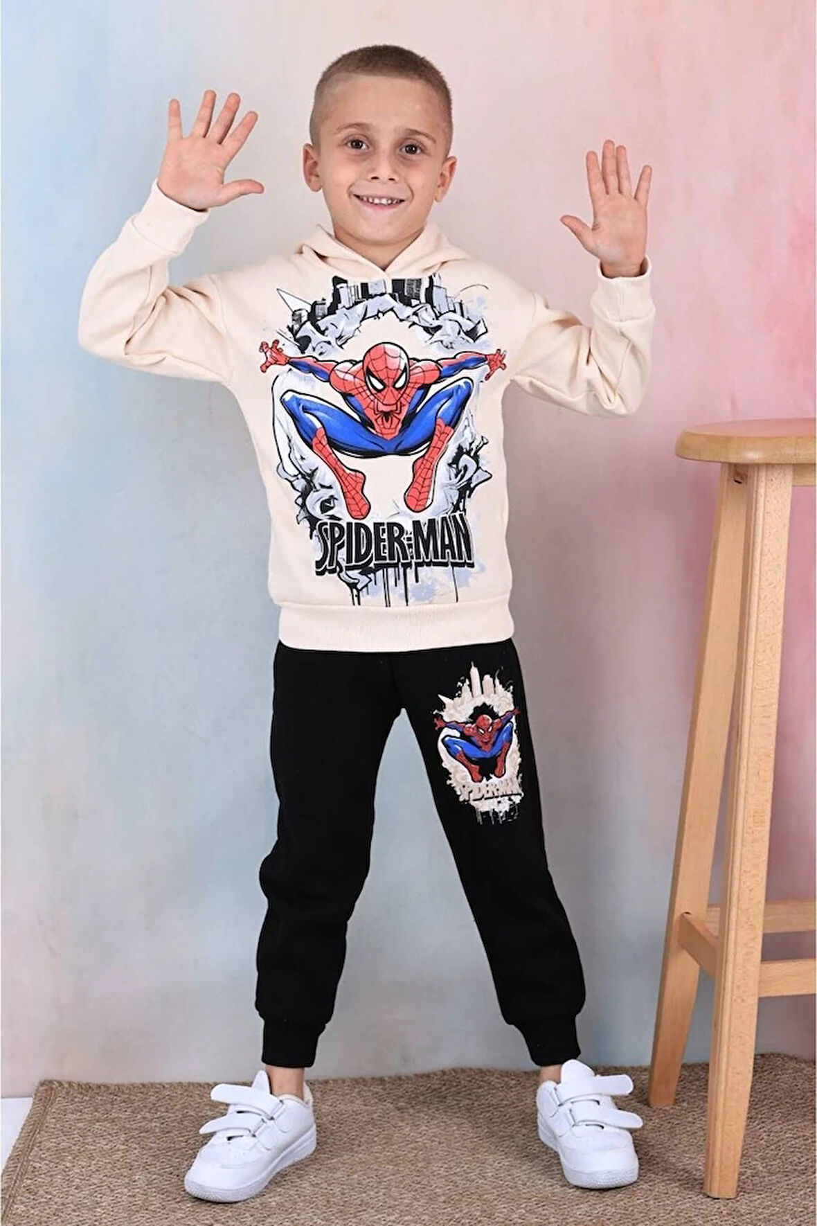 PJK3İ Örümcek Adam Desenli Siyah 3 İp Şardonlu %100 Pamuk Erkek Çocuk Eşofman Takımı 3-10 Yaş 7359-S