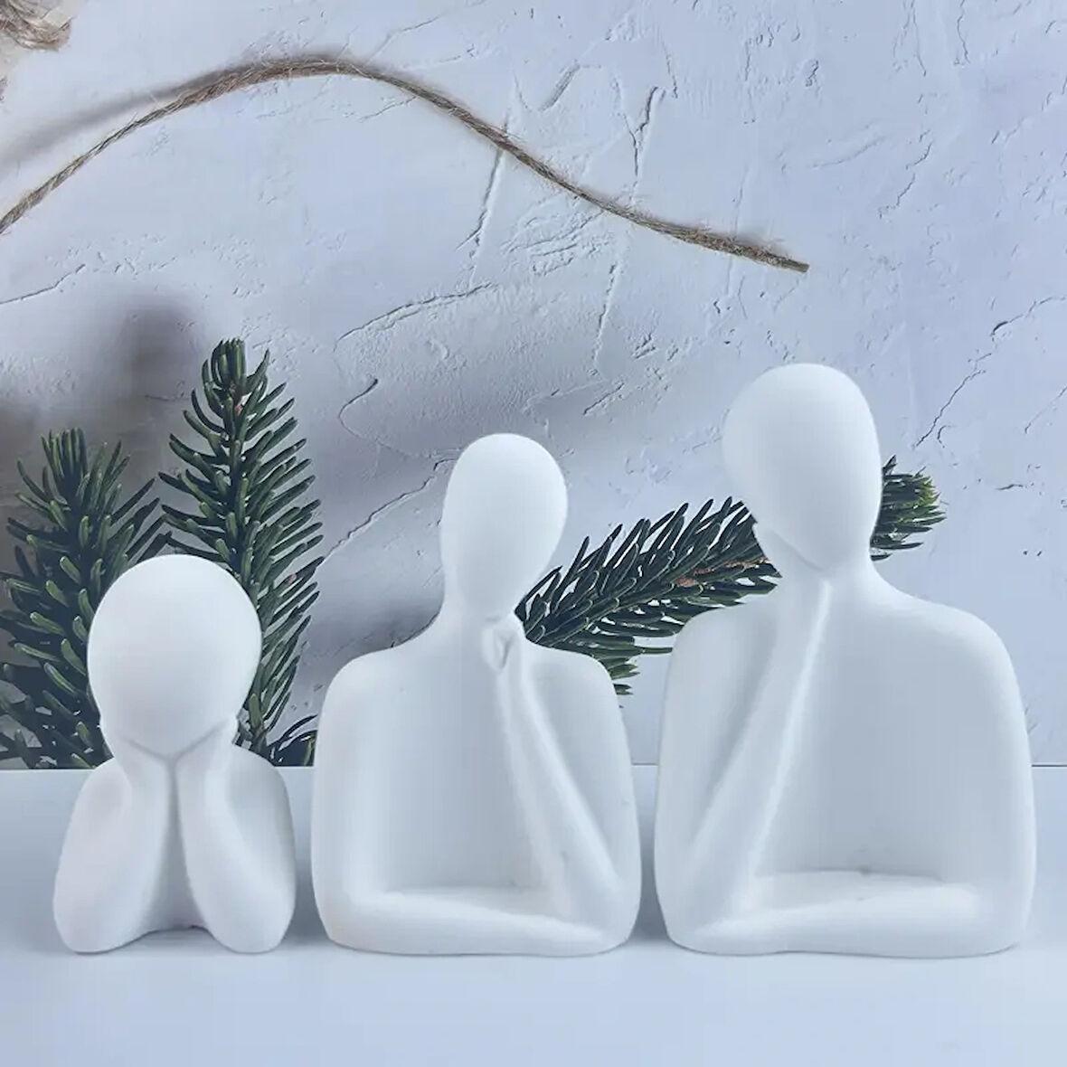 Modern Minimalist 3 lü Aile Figürleri – Zarif ve Anlamlı Dekorasyon Parçaları