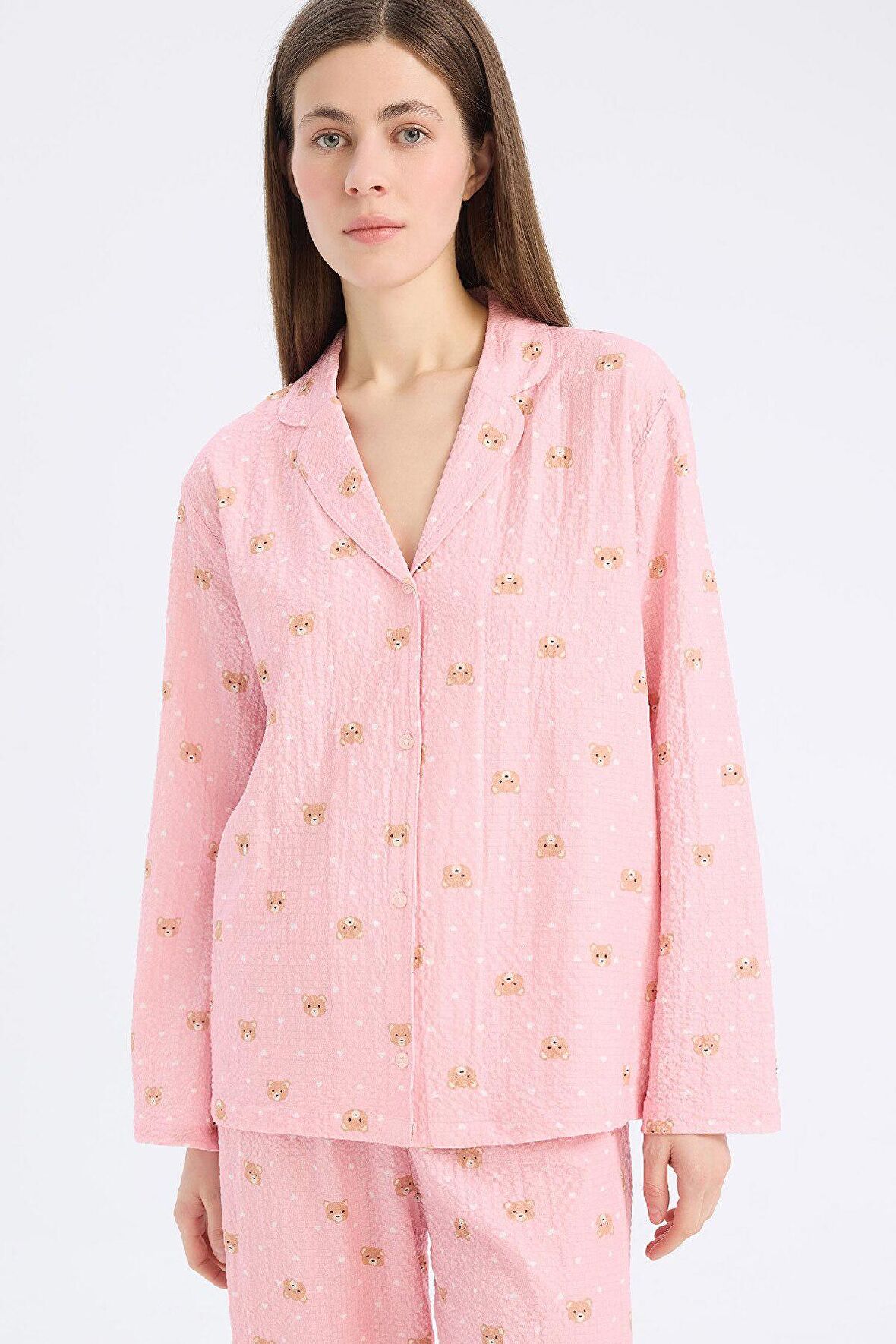 DeFacto Pijama Yaka Dokuma Pijama Üstü-Fall in Love E3474AX25SPPN99