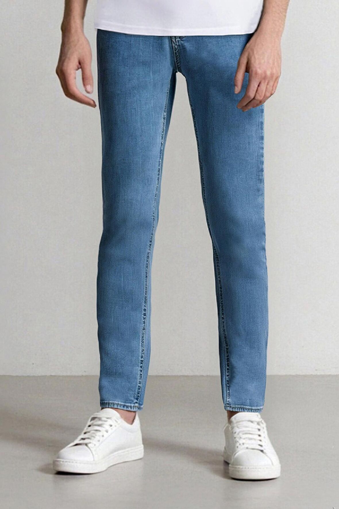 DeFacto Sergio Regular Fit Normal Kalıp Normal Bel Boru Paça Jean Pantolon E3322AX25SPNM39