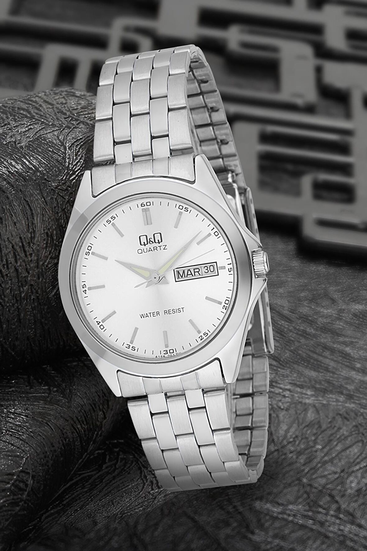 Q&Q 3F134 Kadın Takvimli Kol Saati
