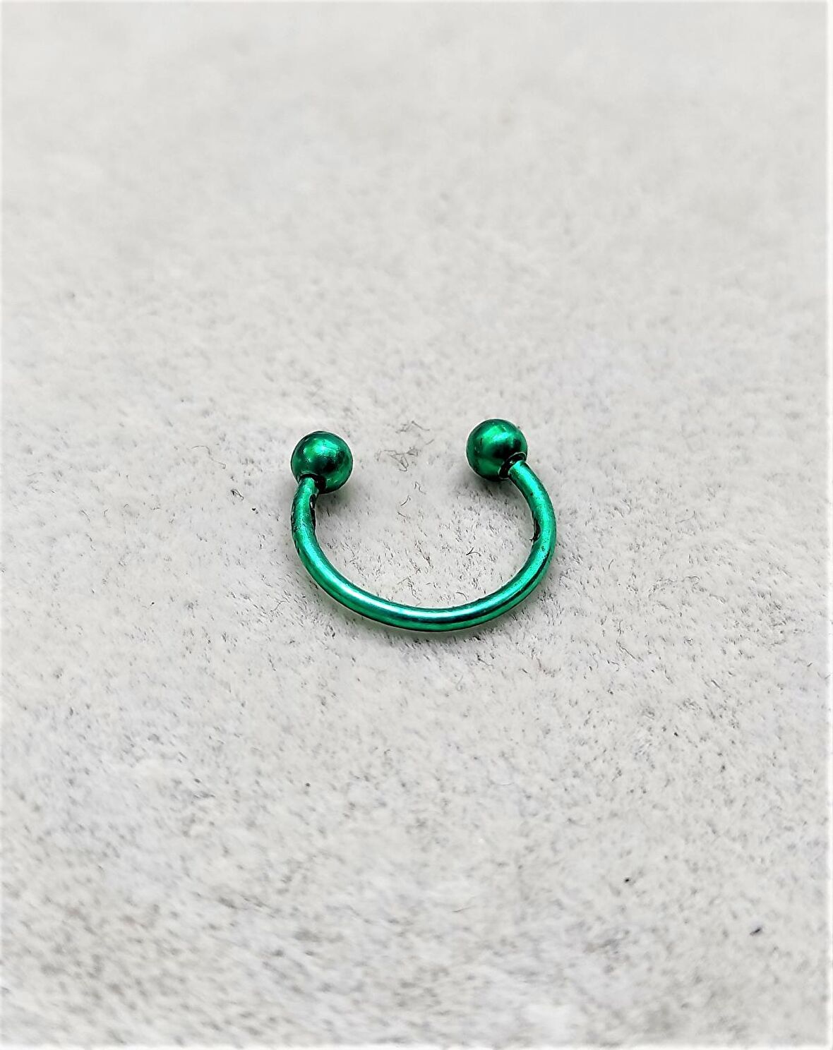 10 MM SİYAH DİŞ, DUDAK, KIKIRDAK, TRAGUS, KAŞ, KULAK SMİLEY PİERCİNG 316L CERRAHİ PASLANMAZ ÇELİK