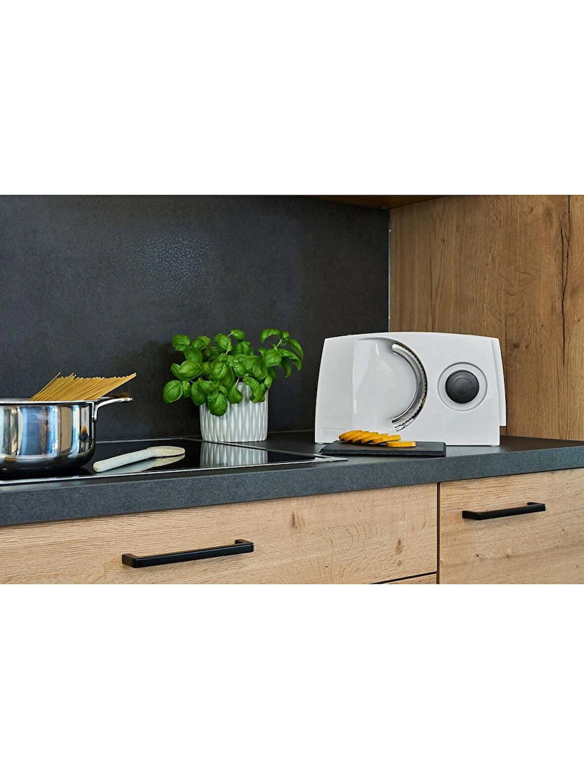 Ritter Markant 1 Beyaz 65W Ev Ofis tipi Elektirikli Gıda Dilimleyici Eco Motor