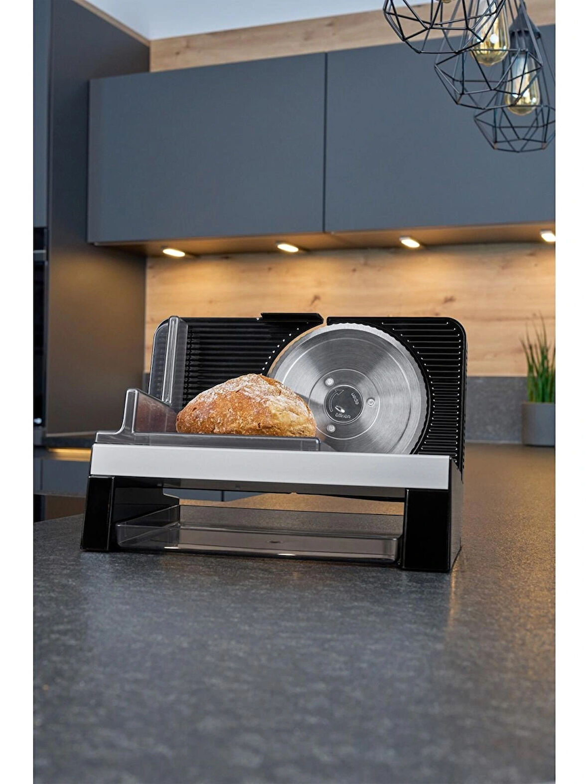 Ritter E 16 Black Ev Ofis Tipi Elektrikli Salam Sosis Ekmek Gıda Dilimleyici