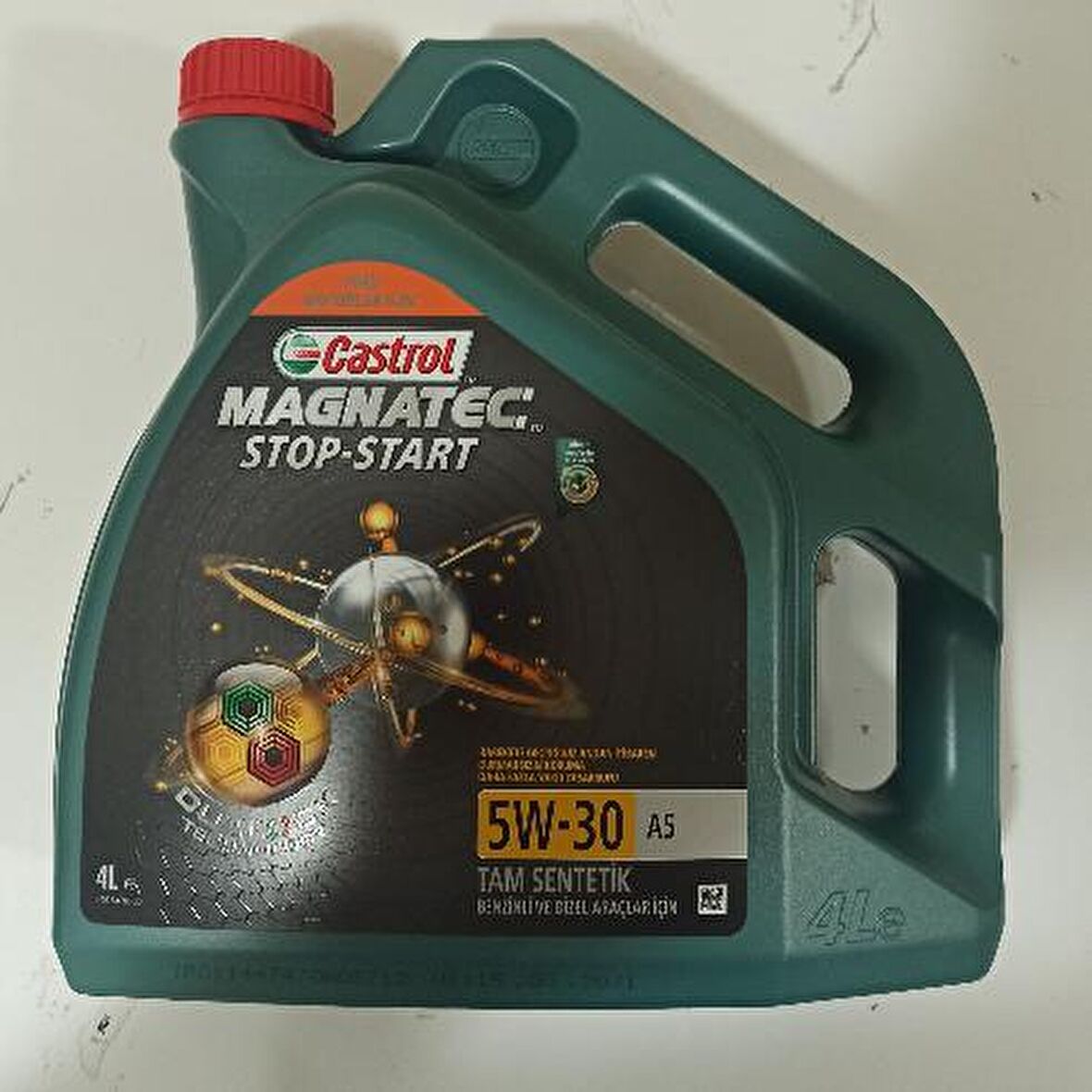 Castrol Magnatec Stop-Start 5W-30 Sentetik 4 lt DPF Benzin-Dizel Motor Yağı Üretim:2021 