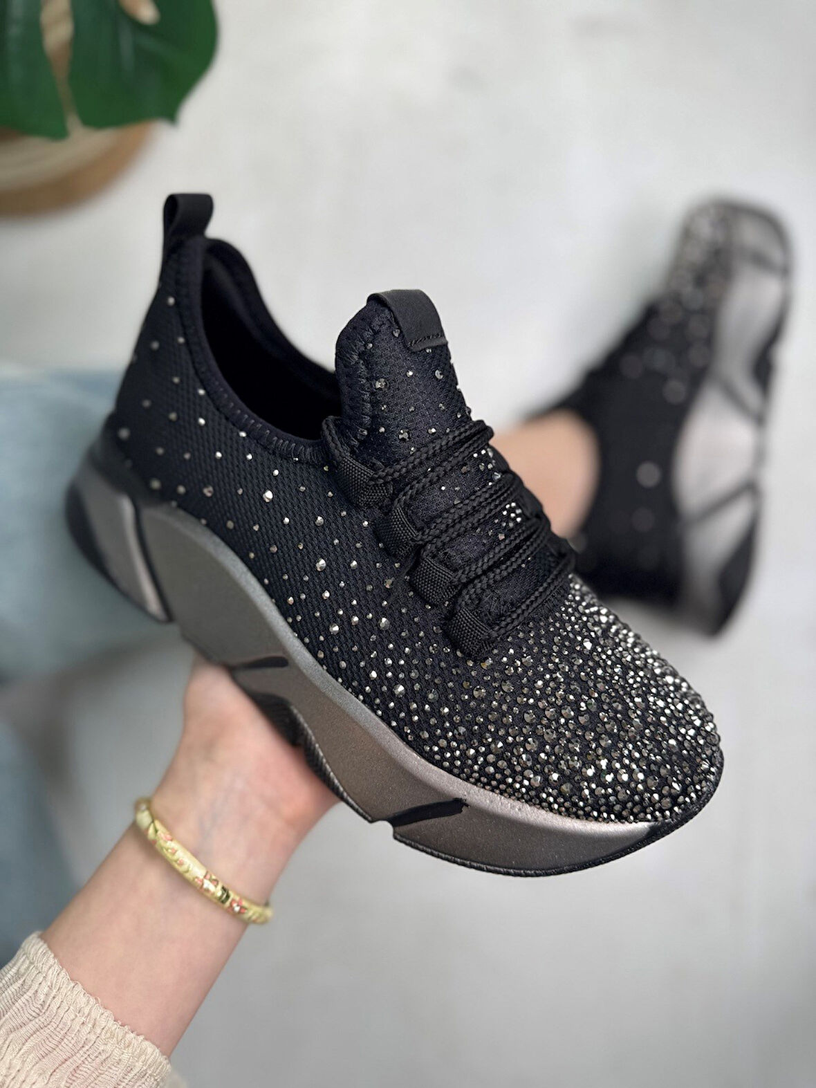 Günlük Kadın Spor Ayakkabı Taşlı Bağcıklı Hafif Kalın Yüksek Renkli Taban Yürüyüş Sneaker 403