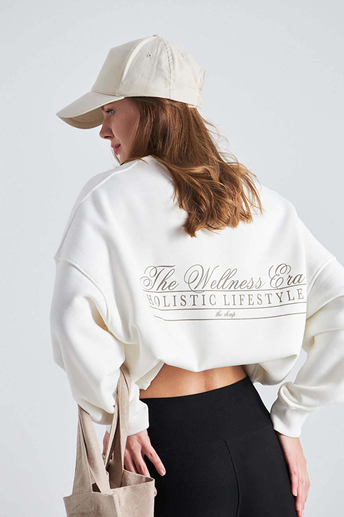 The Wellness Era Kahverenk Baskılı Oversize Beyaz Kadın Sweatshirt