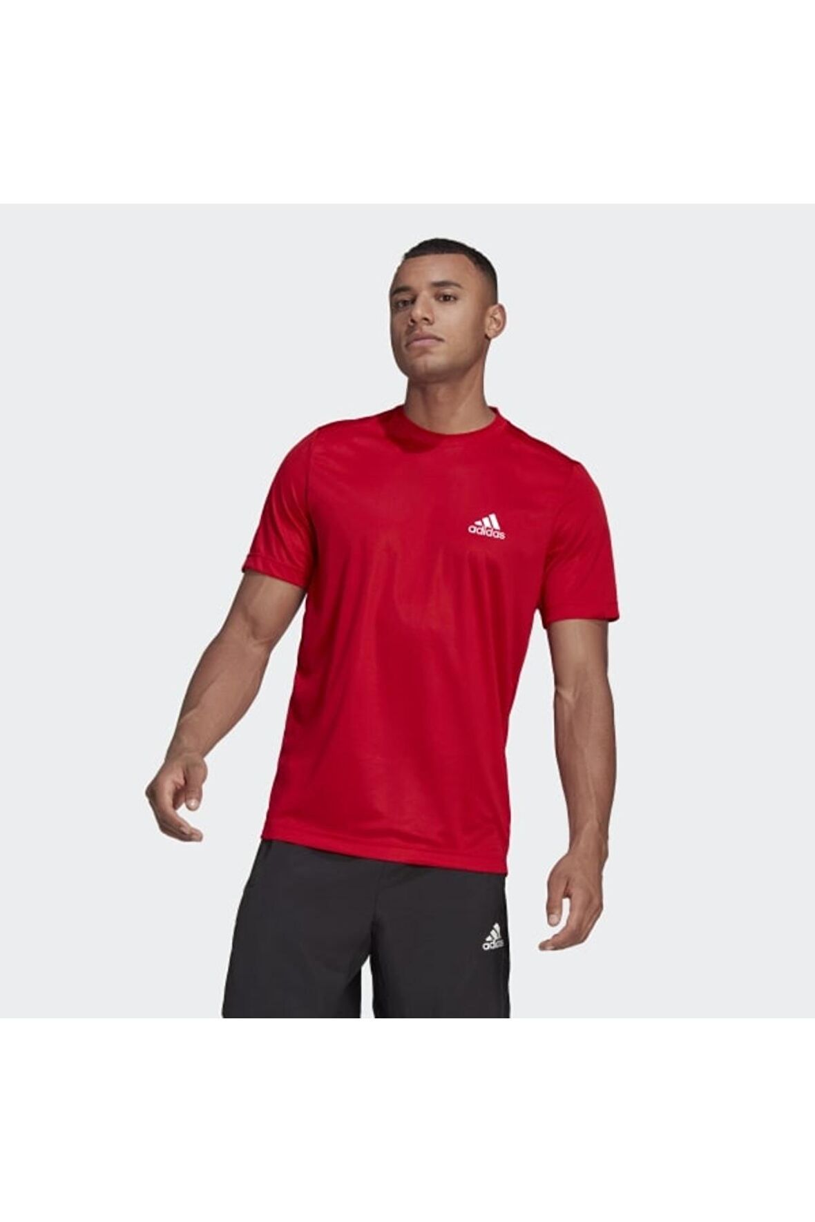 GM2108-E adidas M Pl T Erkek T-Shirt Kırmızı