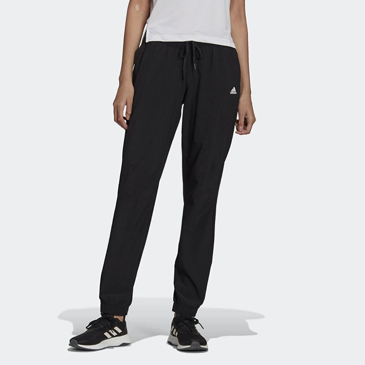adidas Normal Siyah - Beyaz Kadın Eşofman Altı HD6823 W WV PT